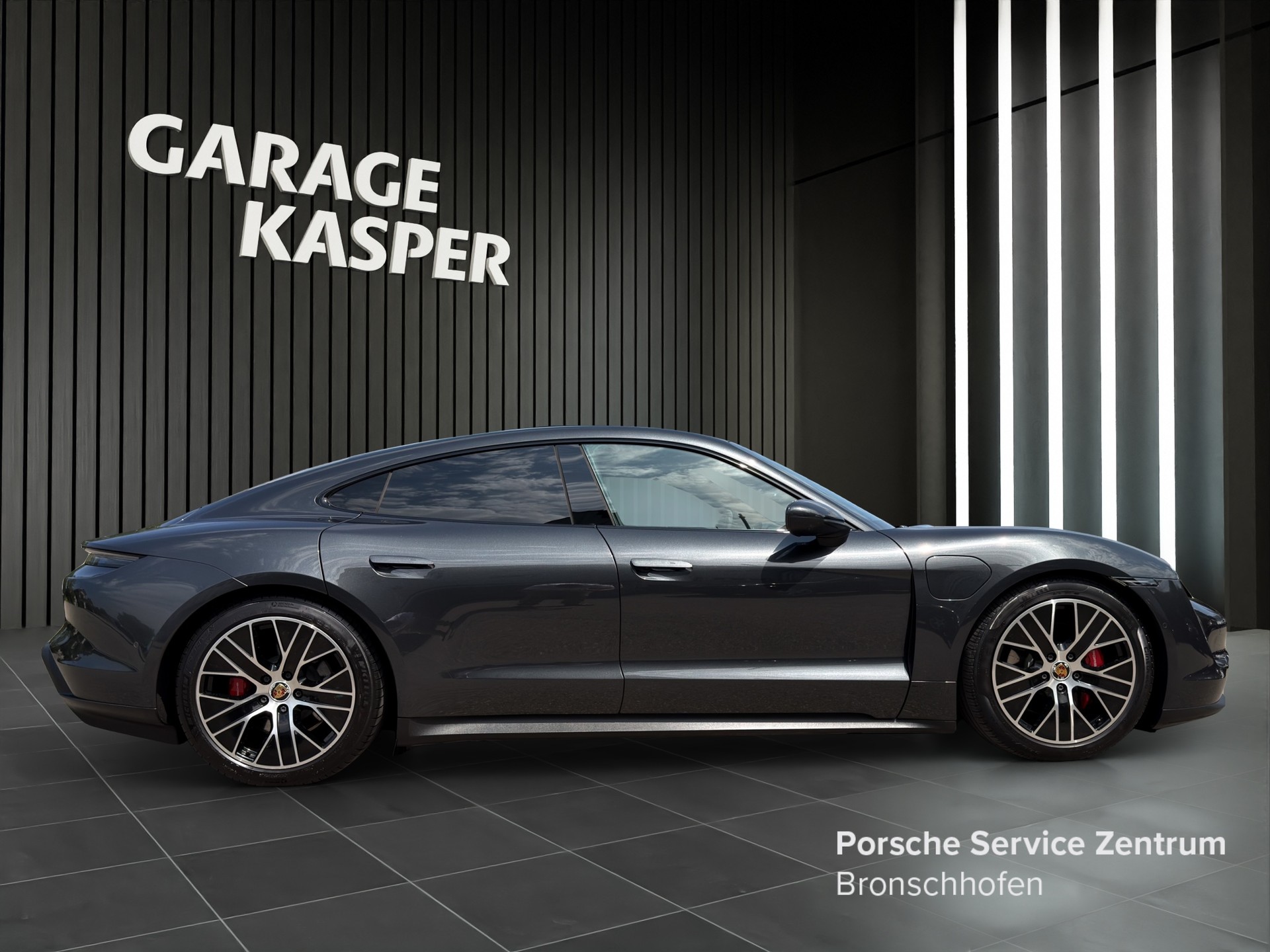 PORSCHE Taycan 4S-image-5