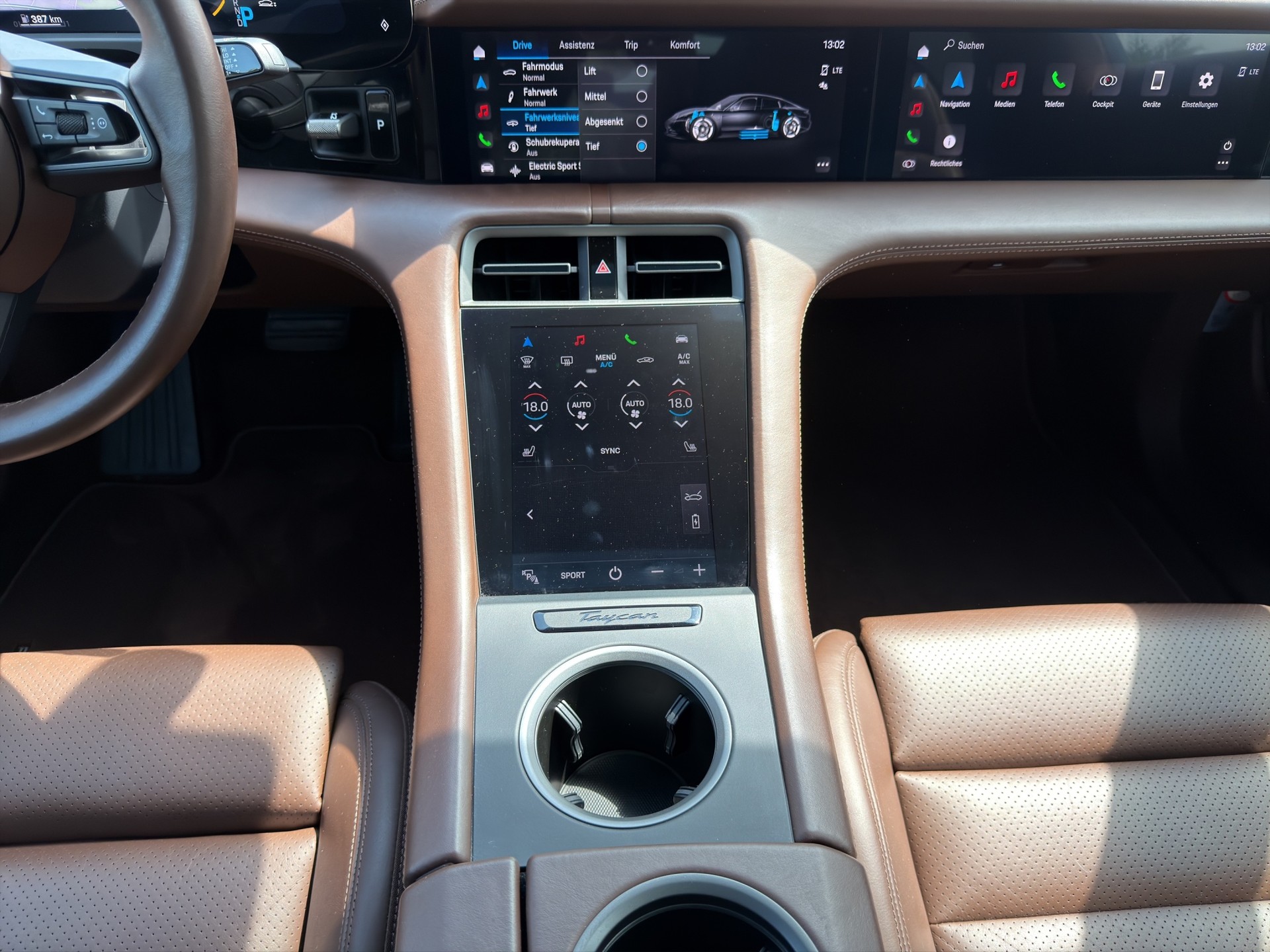 PORSCHE Taycan 4S-image-13