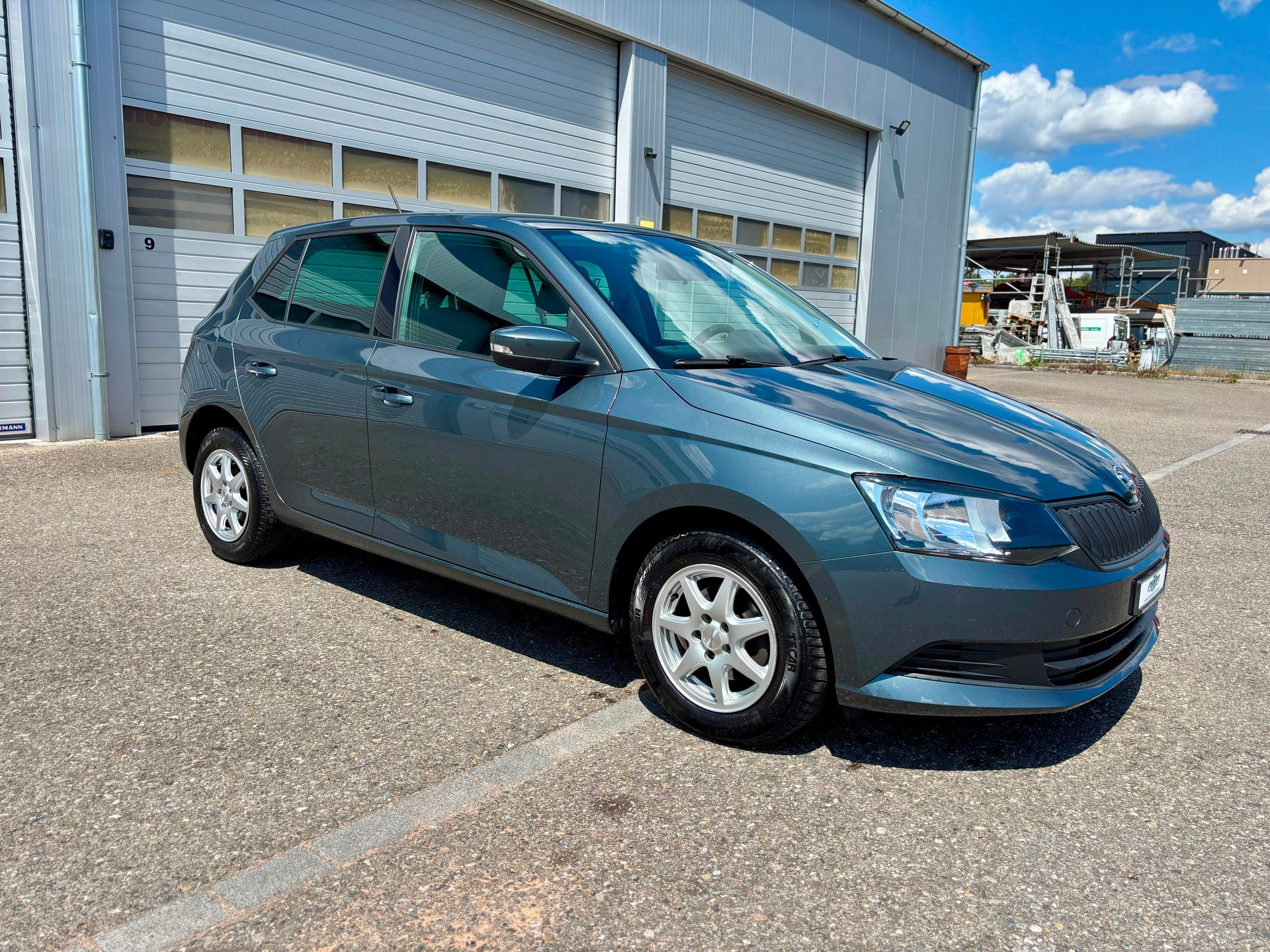 SKODA Fabia 1.0 Active-showroom-element-2