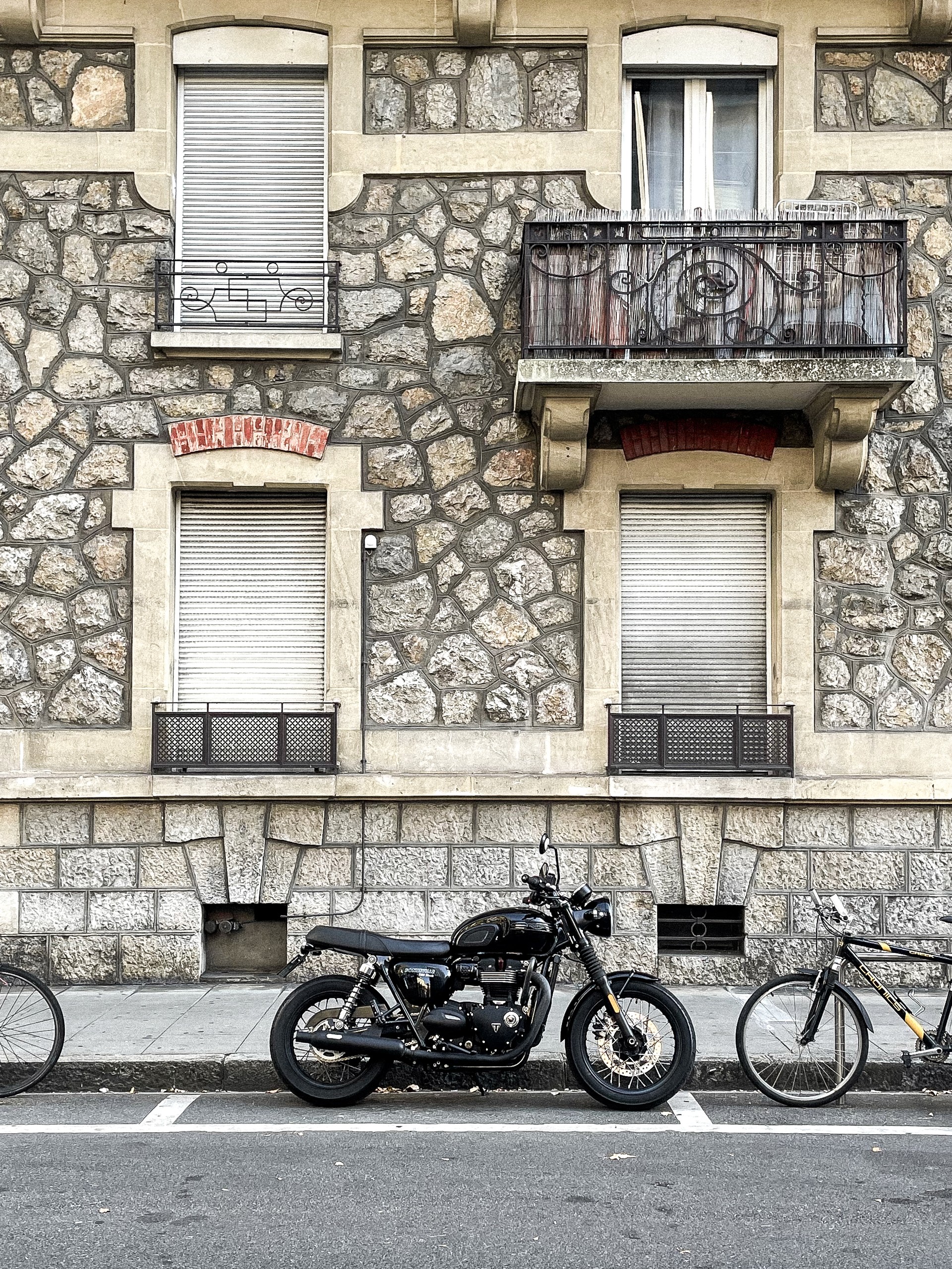 TRIUMPH Bonneville 900 T 100 ABS (35kW)-image-6