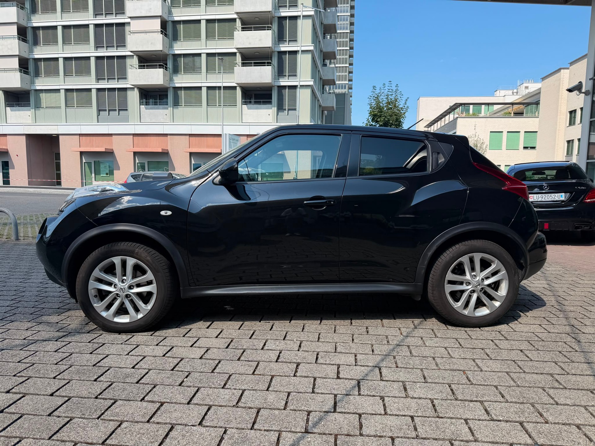 NISSAN Juke 1.6 DIG-T tekna 4x4 Xtronic M-CVT-showroom-element-3