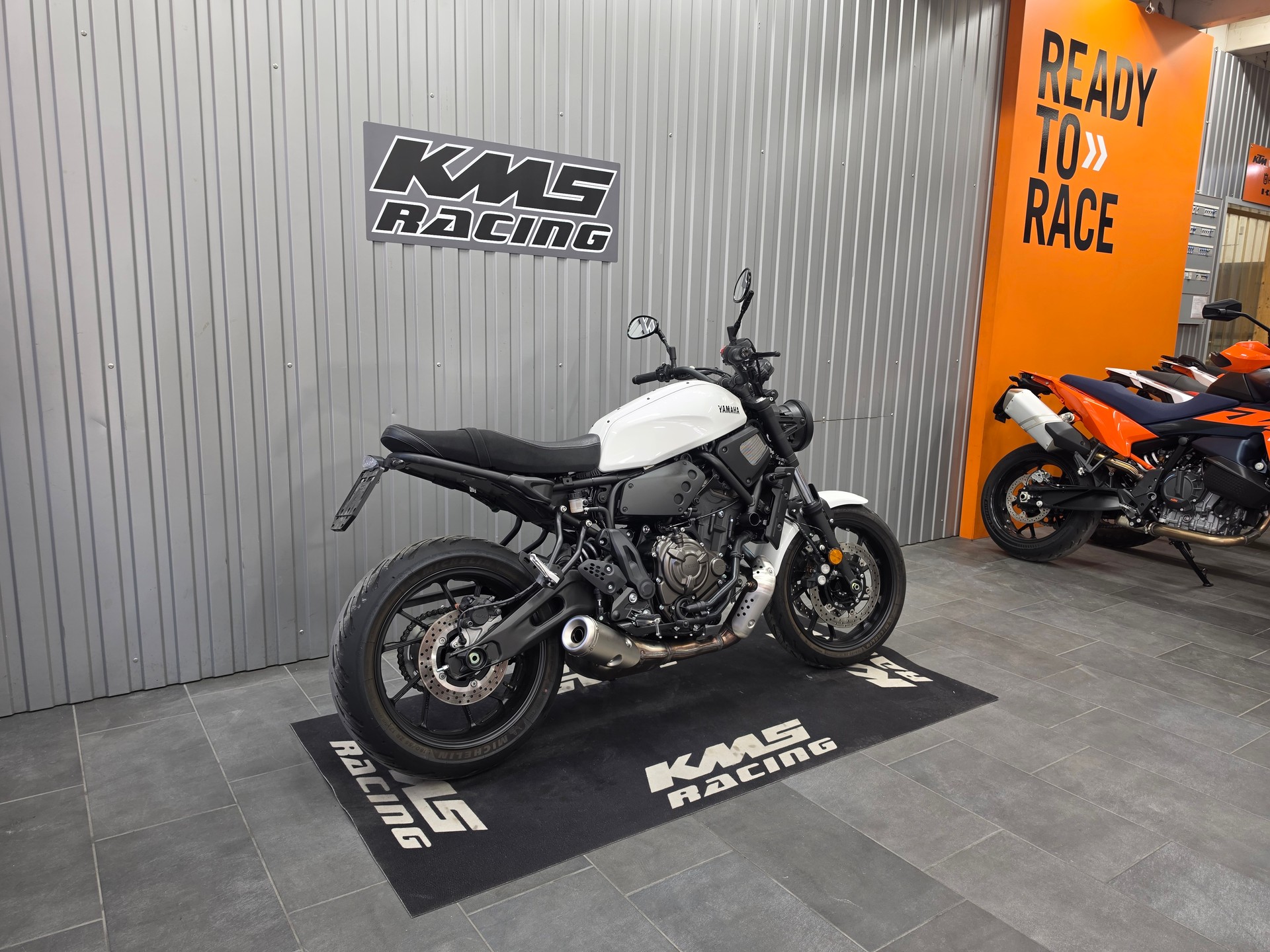 YAMAHA XSR 700-image-5