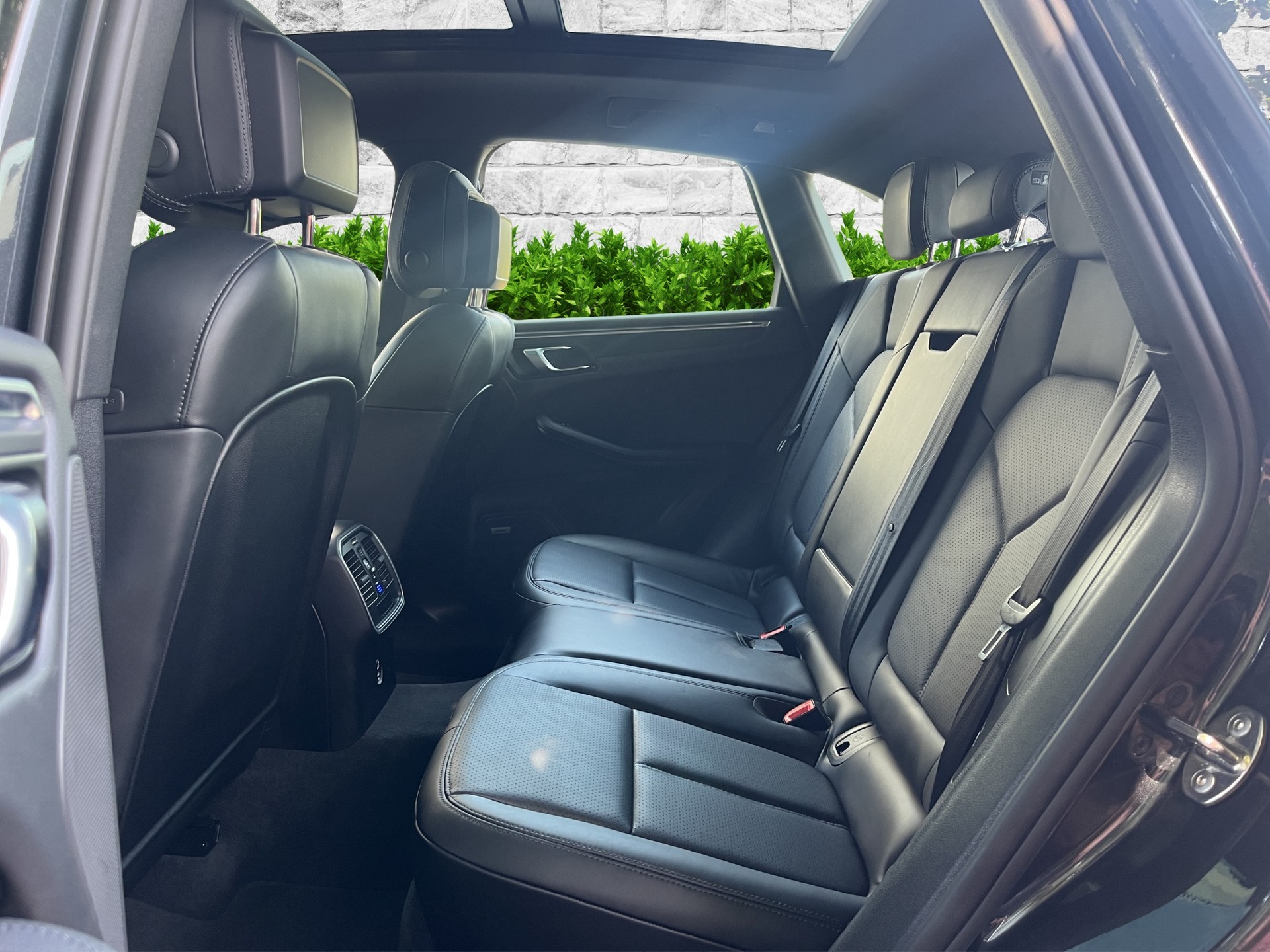 PORSCHE Macan PDK-image-16