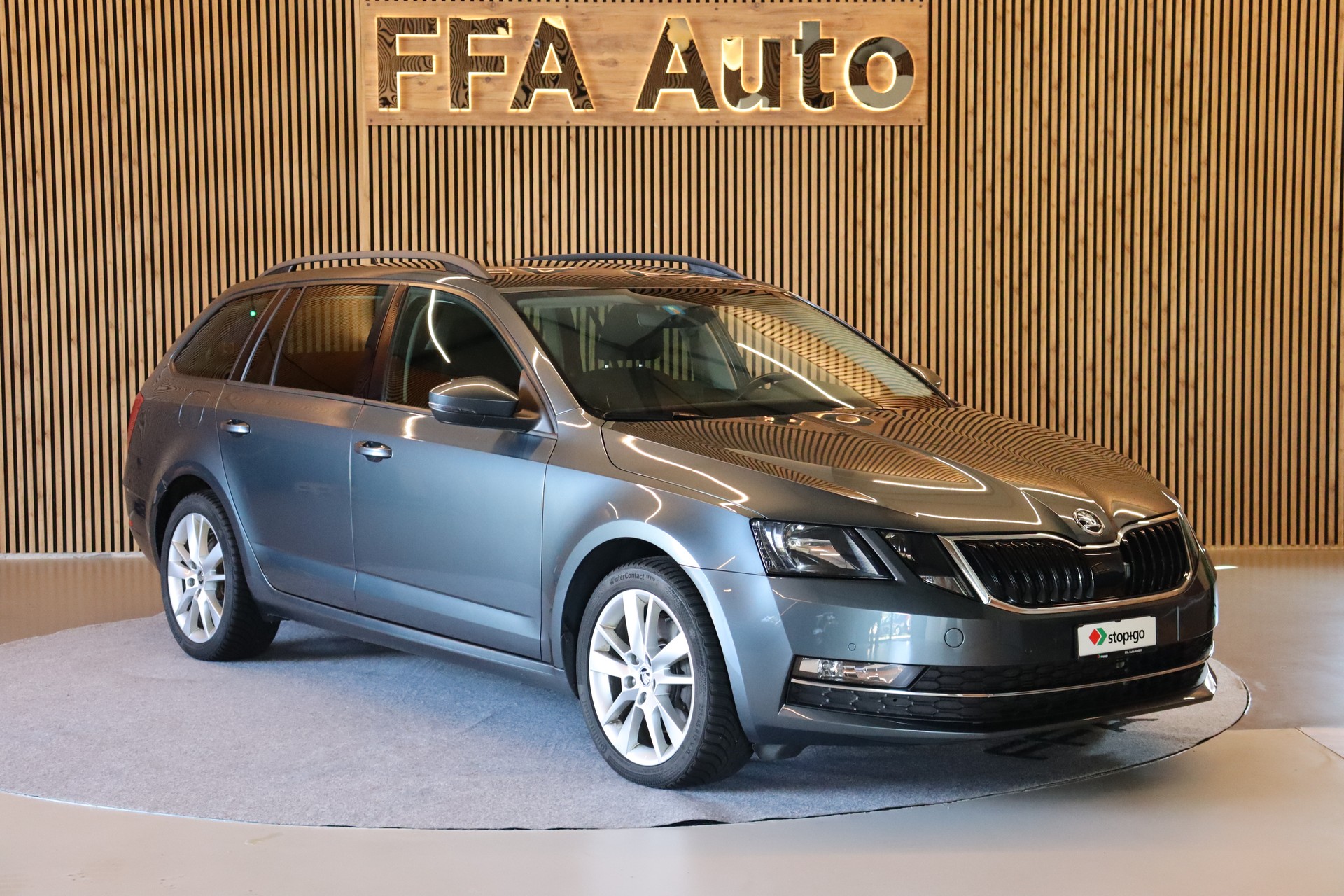 SKODA Octavia Combi 2.0 TDI 184 Style 4x4 DSG-showroom-element-2