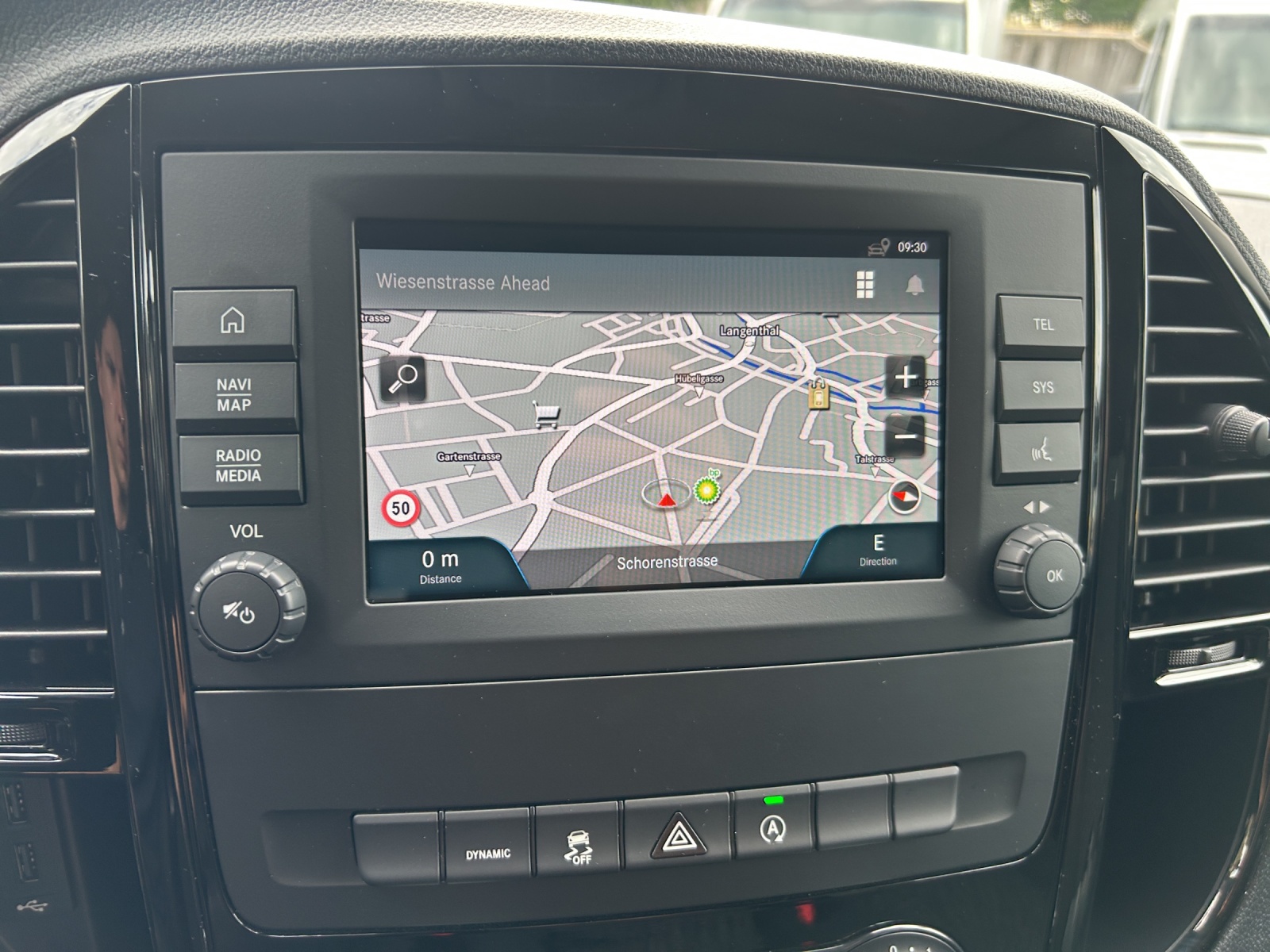 MERCEDES-BENZ Vito 116 CDI Lang Select Tourer 4Matic 9G-Tronic-image-12