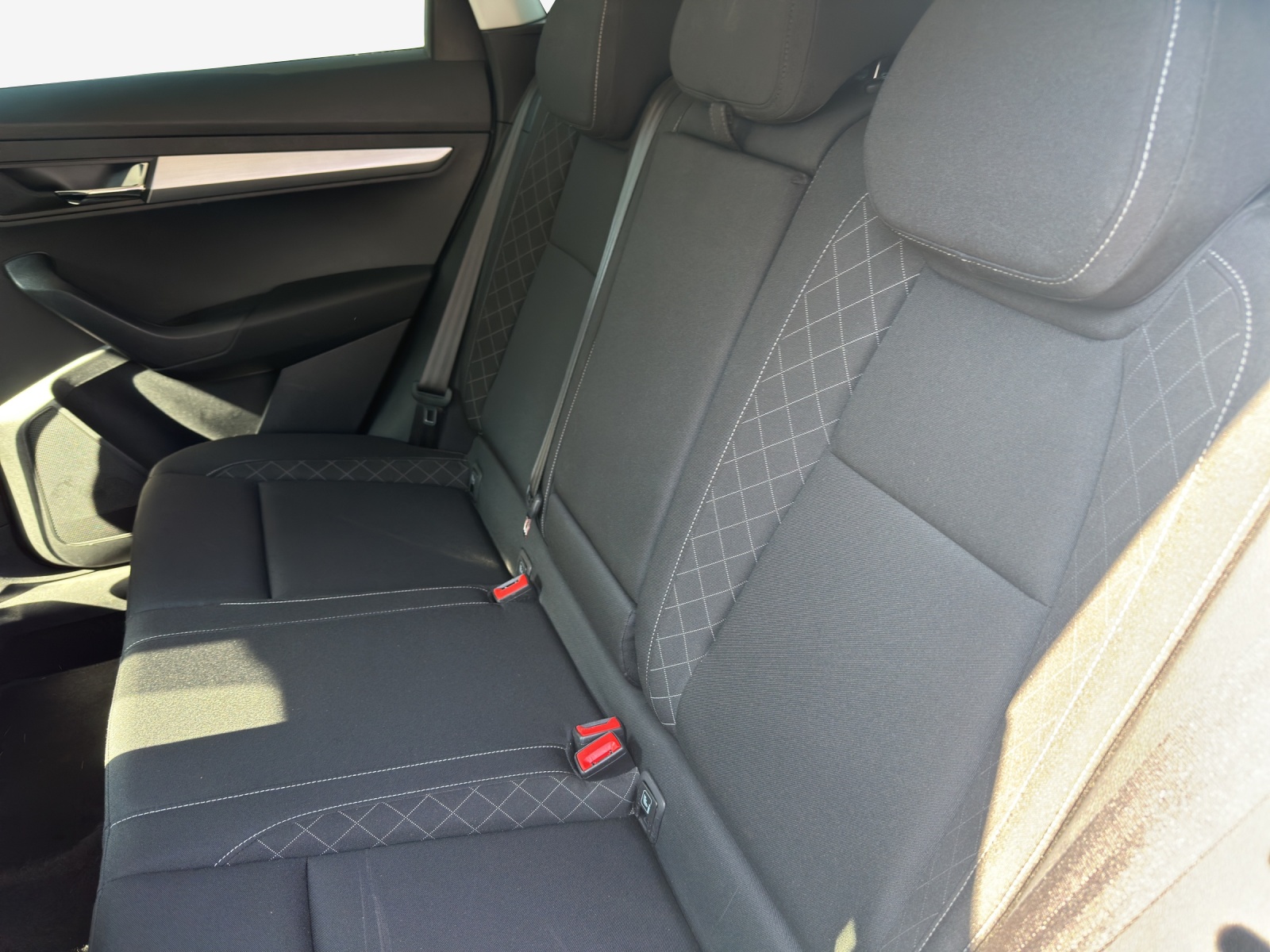 SKODA Karoq 1.5 TSI ACT Ambition DSG-image-11