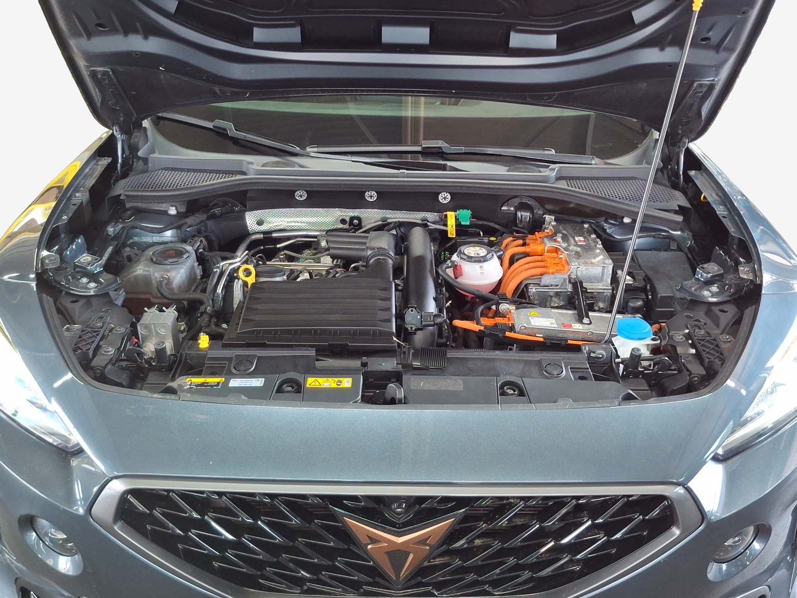 CUPRA Formentor 1.4 e-HYBRID pHEV DSG-image-15