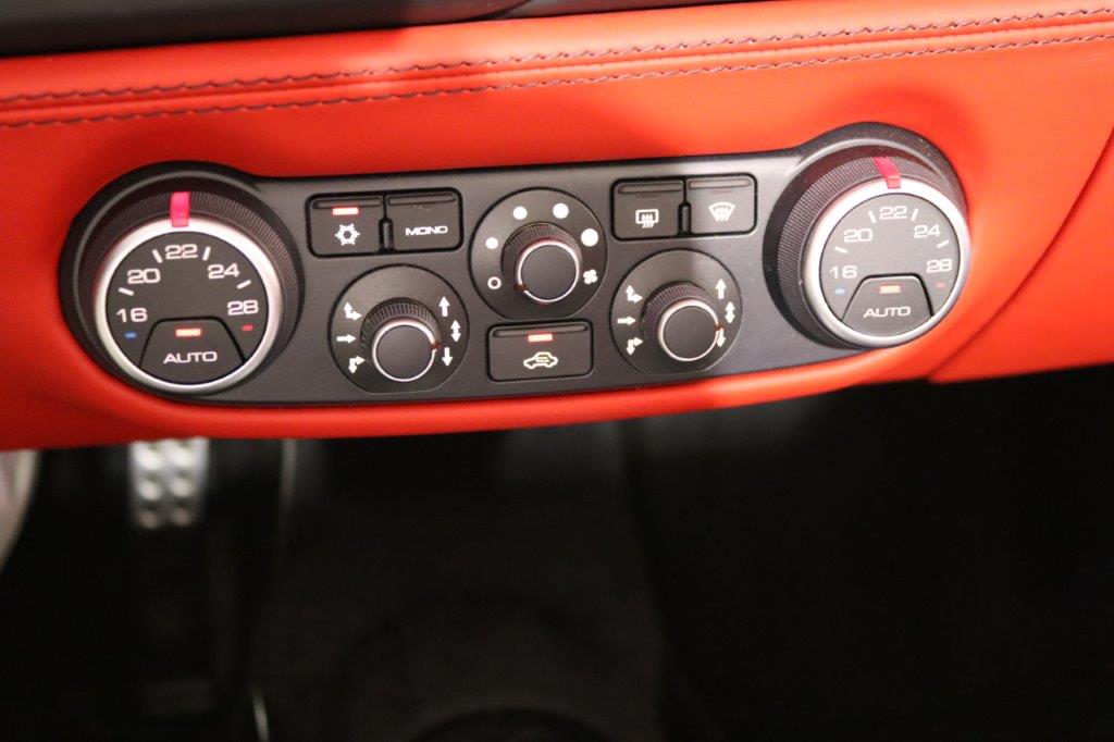 FERRARI 488 Spider 3.9 V8-image-12