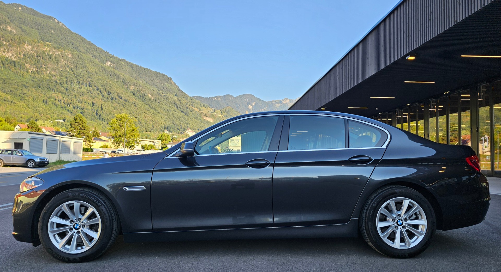 BMW 520d xDrive Steptronic-image-1