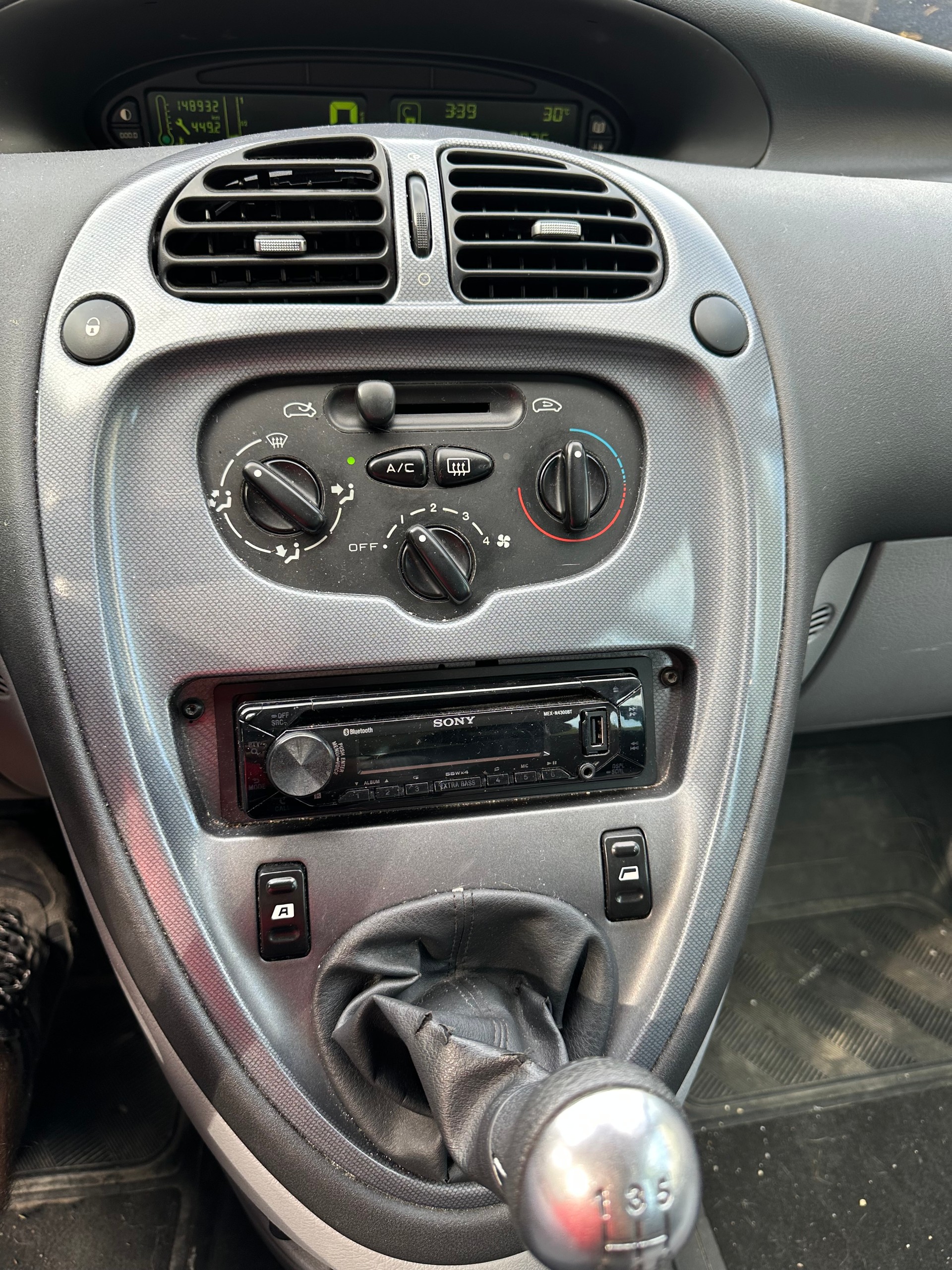 CITROEN Xsara Picasso 1.8i 16V Exclusive FIXPREIS-image-18