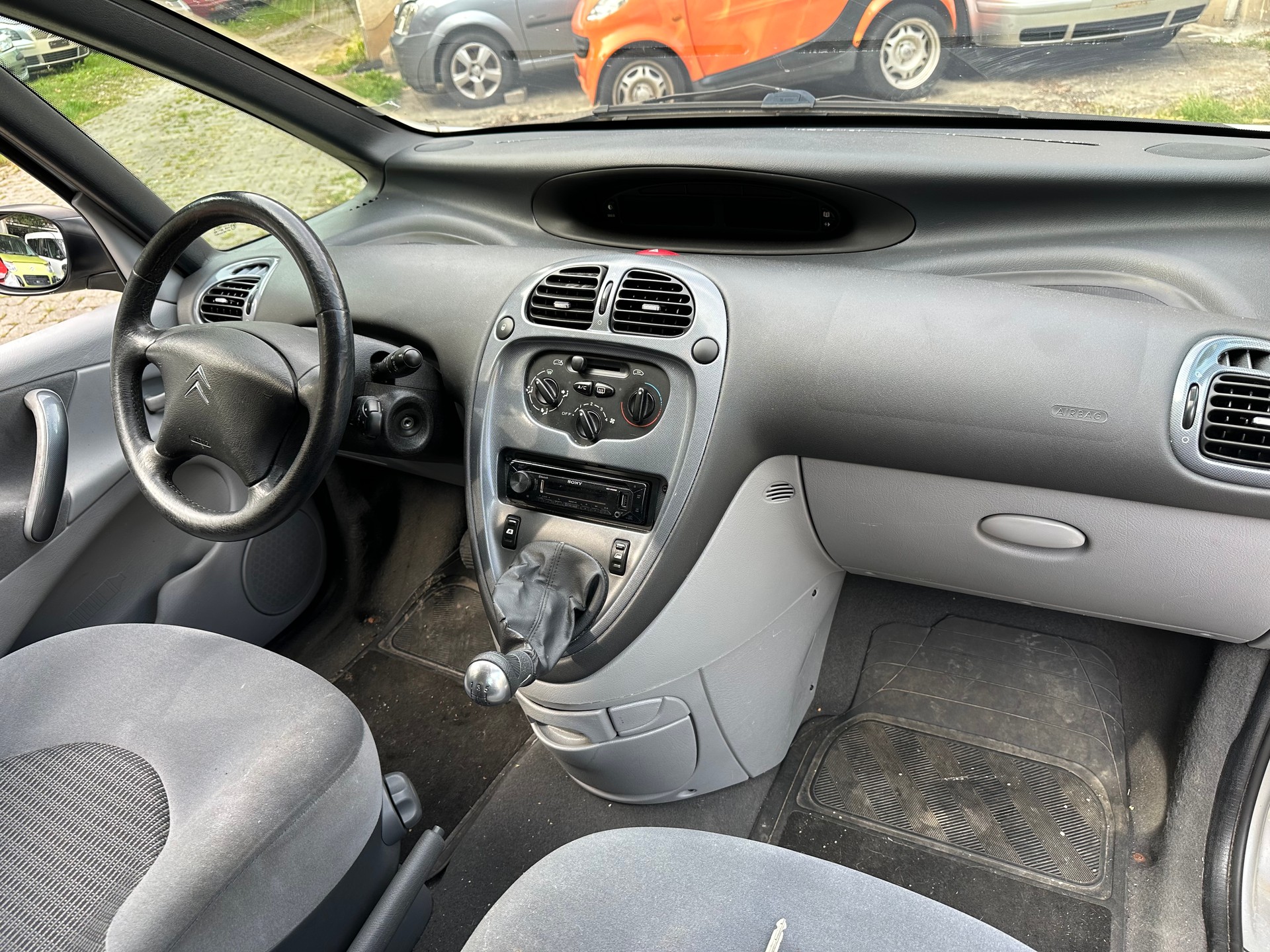 CITROEN Xsara Picasso 1.8i 16V Exclusive FIXPREIS-image-16
