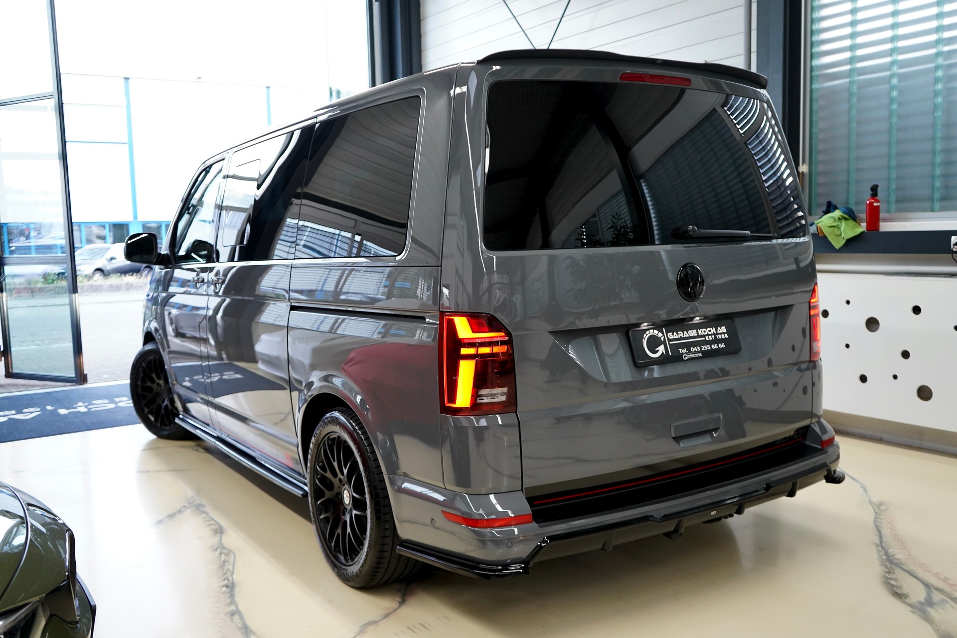 VW T6.1 Multivan 2.0 TDI Liberty Edition DSG-image-4
