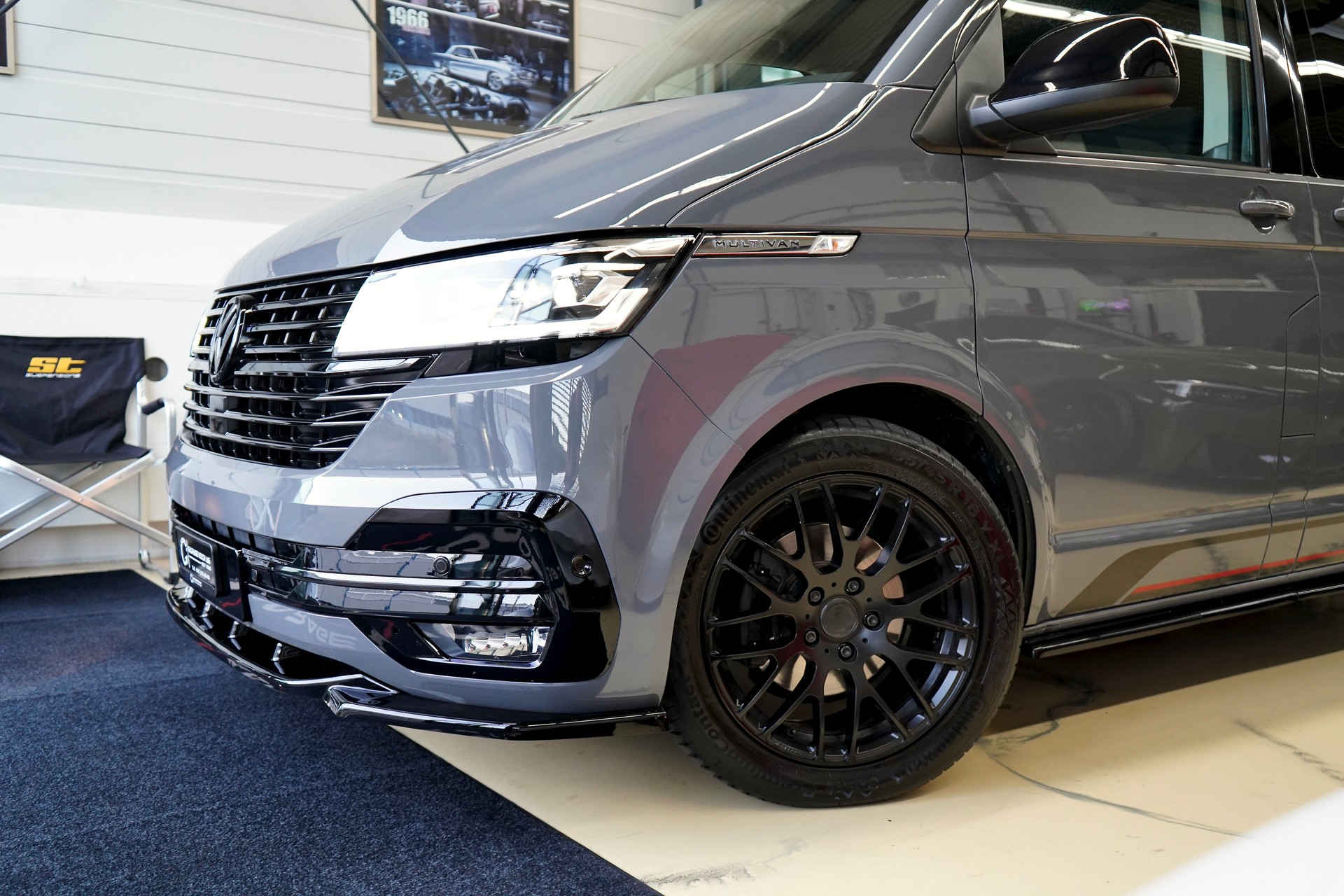 VW T6.1 Multivan 2.0 TDI Liberty Edition DSG-showroom-element-3
