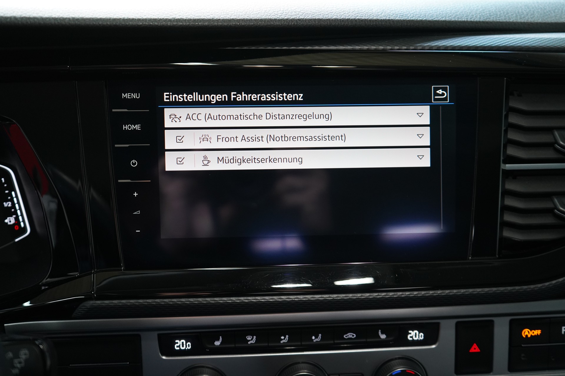 VW T6.1 Multivan 2.0 TDI Liberty Edition DSG-image-16