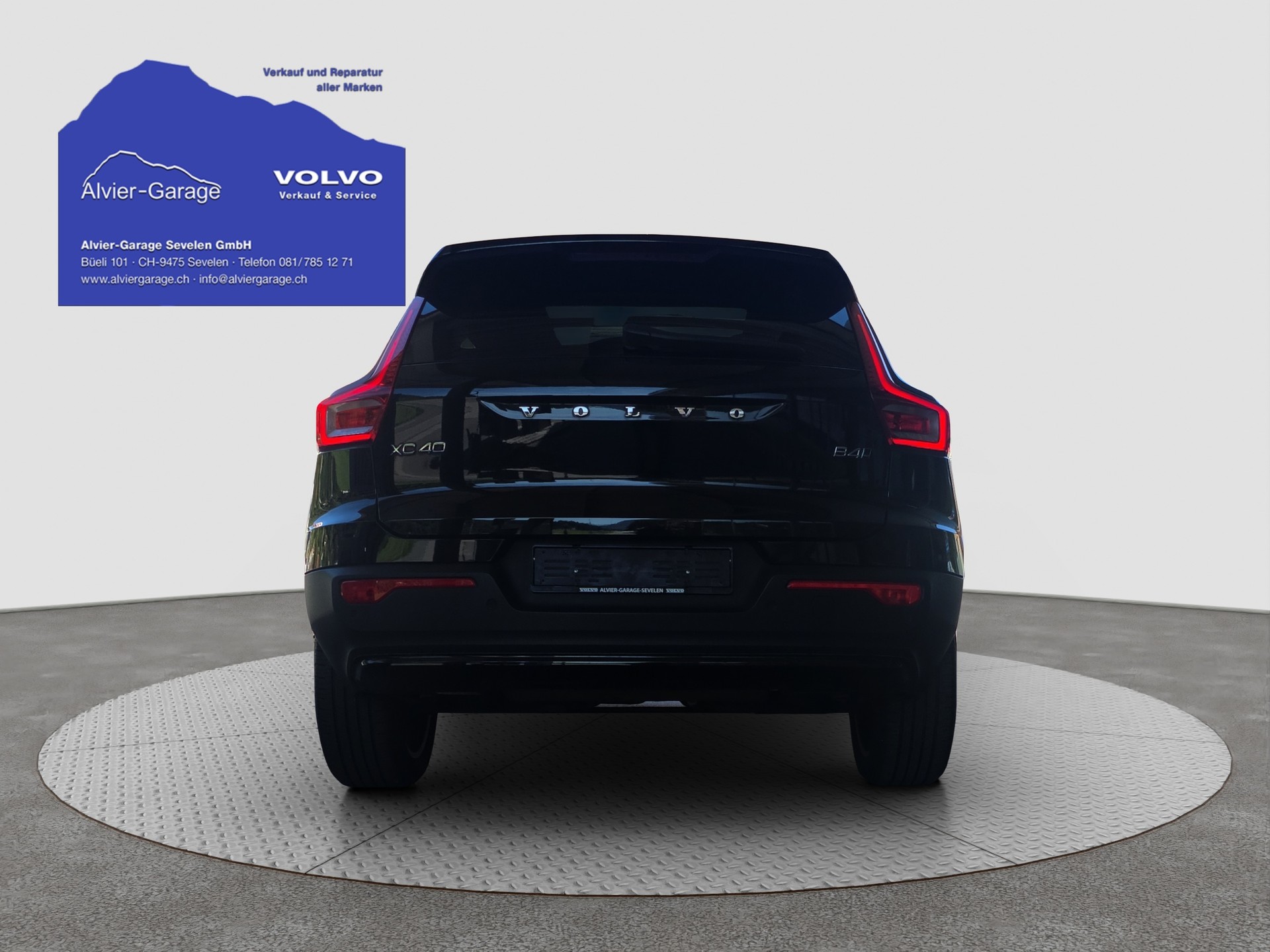 VOLVO XC40 B4 Benzin Mild Hybrid Ultimate Dark DCT-image-4