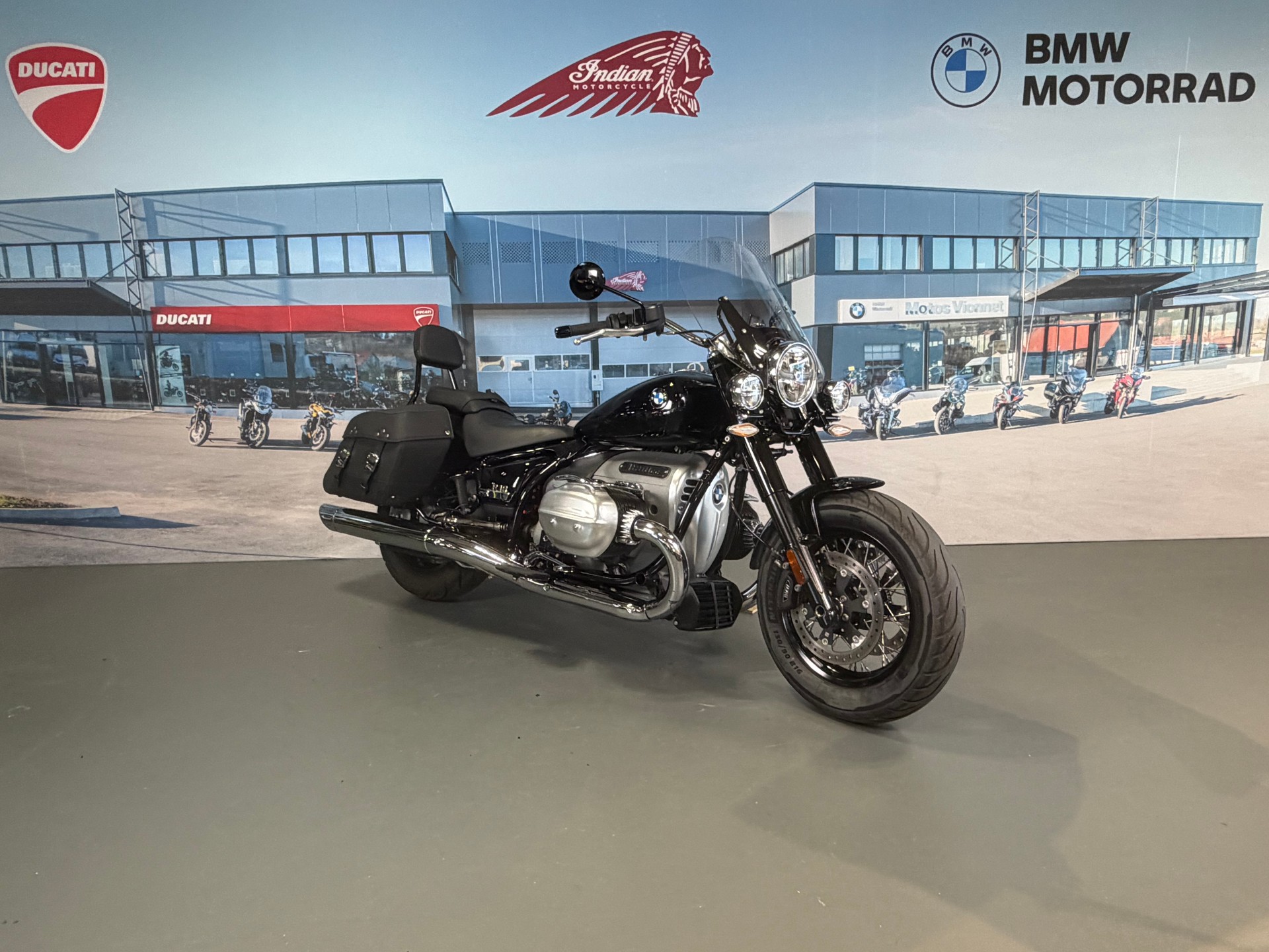 BMW R 18 Classic-image-0
