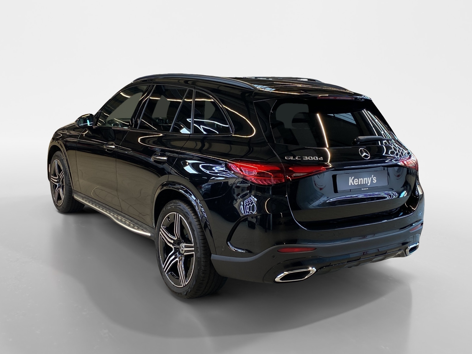 MERCEDES-BENZ GLC 300 d AMG Line 4MATIC-showroom-element-3