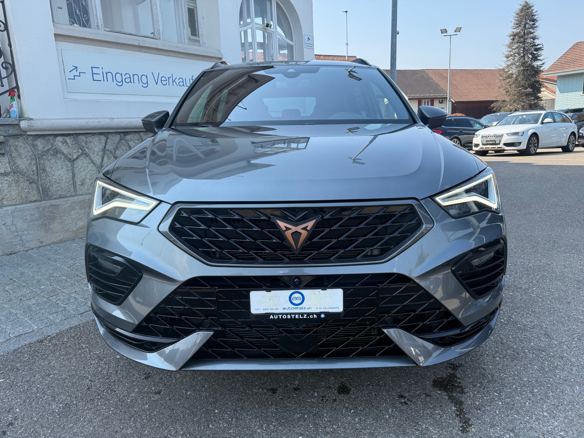 CUPRA Ateca 2.0 TSI VZ 4Drive DSG ** AKRAPOVIC - ABGASANLAGE **-showroom-element-2