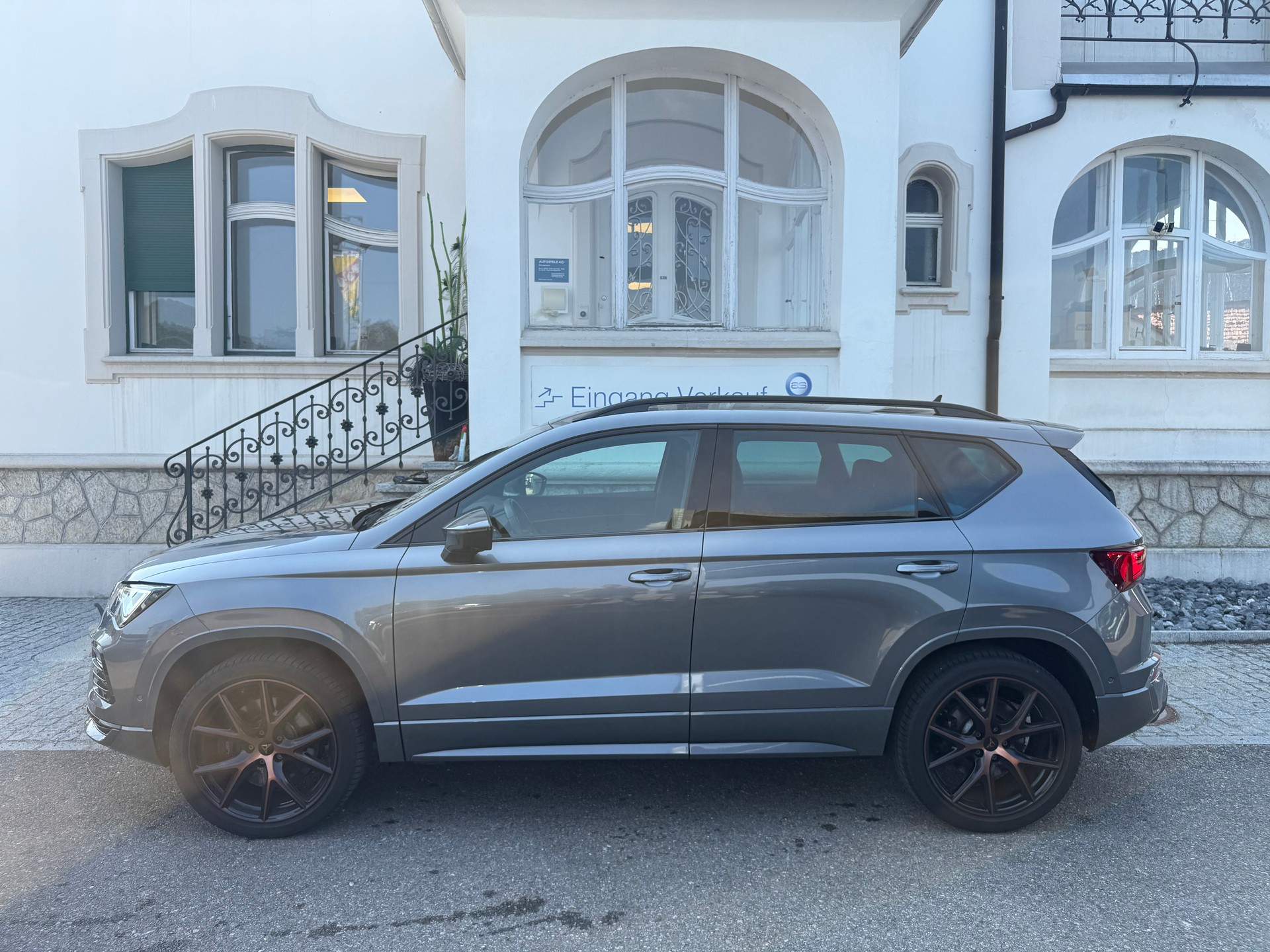 CUPRA Ateca 2.0 TSI VZ 4Drive DSG ** AKRAPOVIC - ABGASANLAGE **-showroom-element-3