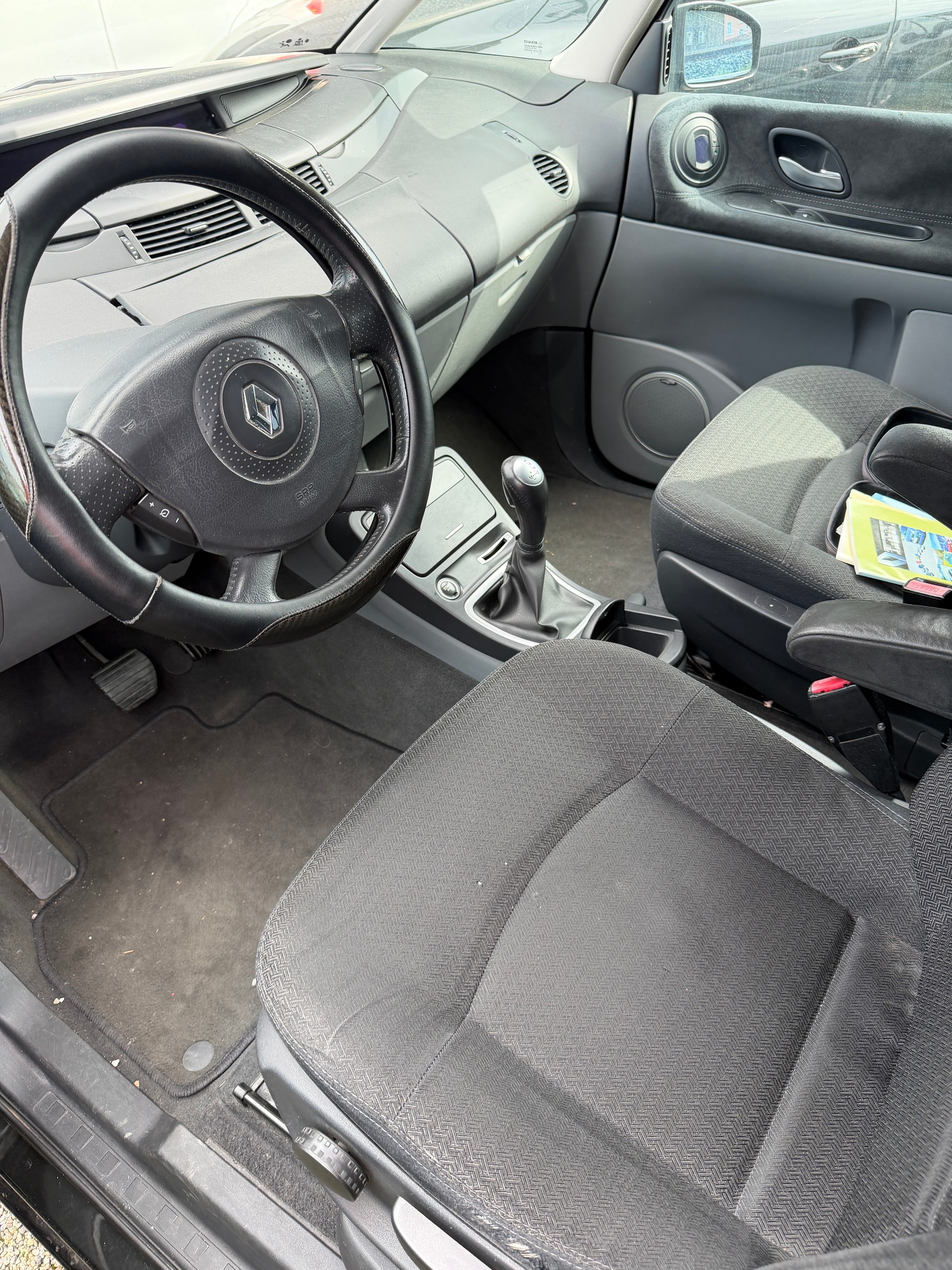 RENAULT Espace 3.5 V6 Dynamique Automatic-image-3