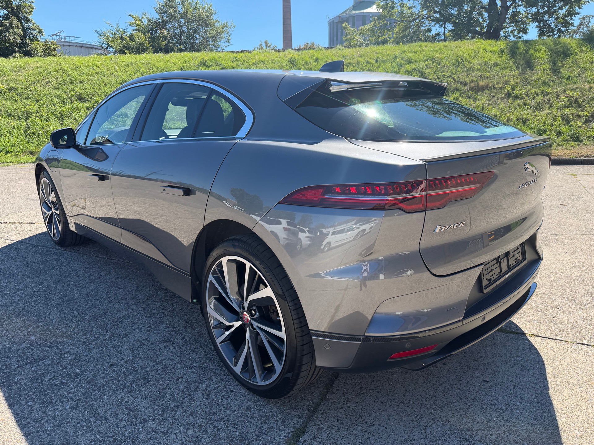 JAGUAR I-Pace EV400 S AWD-showroom-element-2