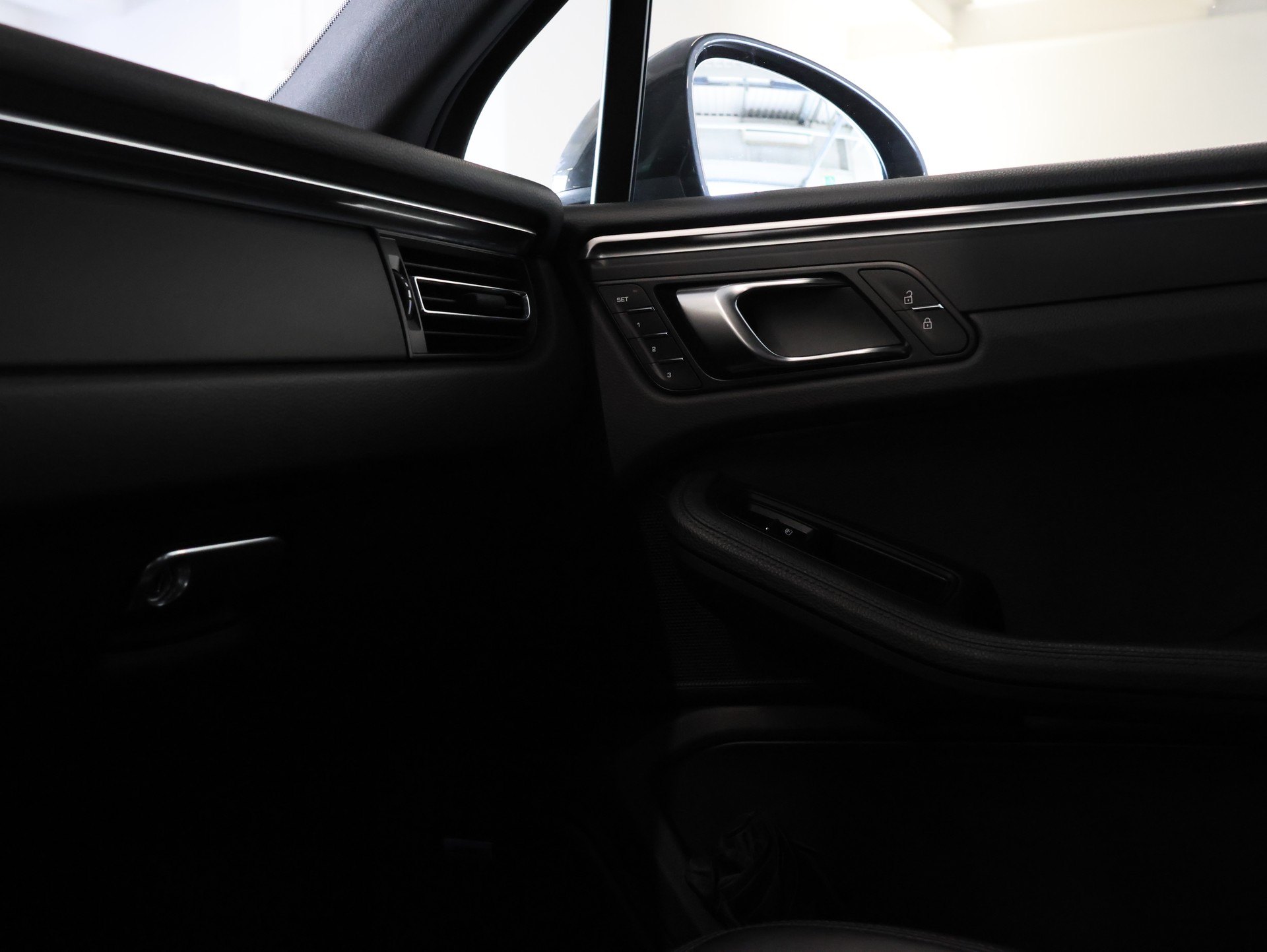 PORSCHE Macan PDK *SPORT-CHRONO*-image-24