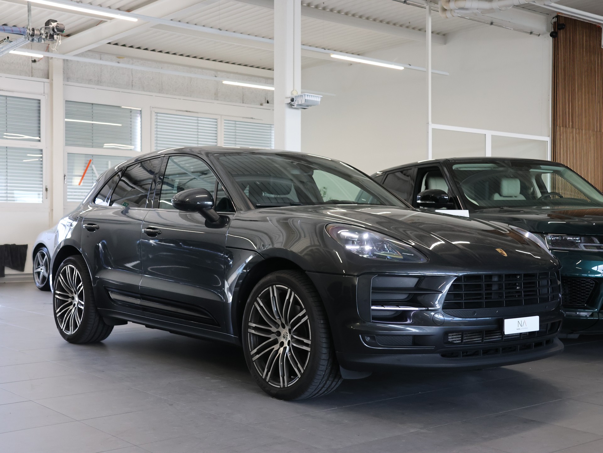 PORSCHE Macan PDK *SPORT-CHRONO*-showroom-element-1