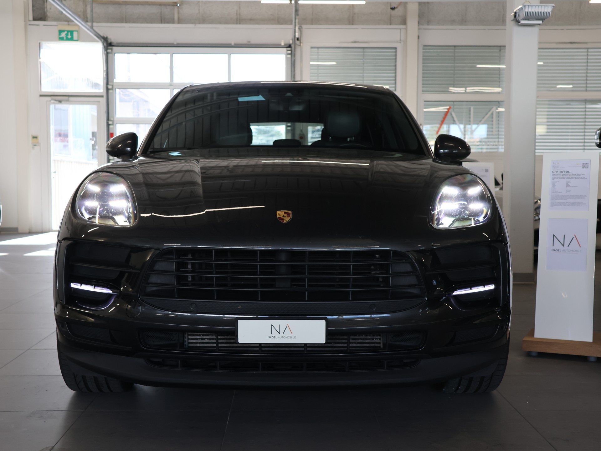 PORSCHE Macan PDK *SPORT-CHRONO*-showroom-element-2