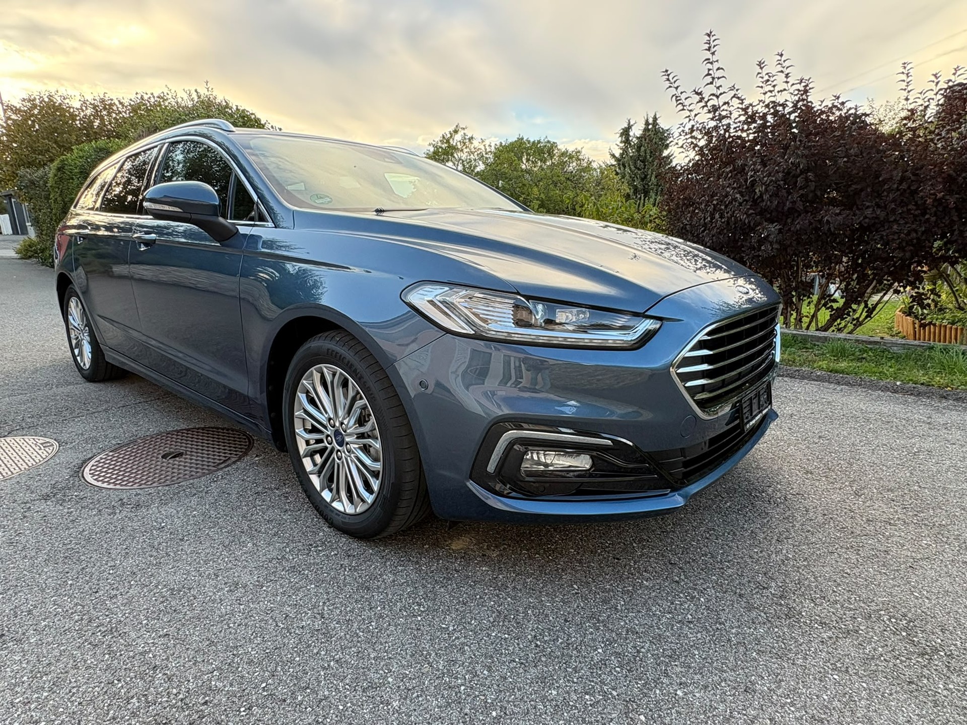 FORD hybride