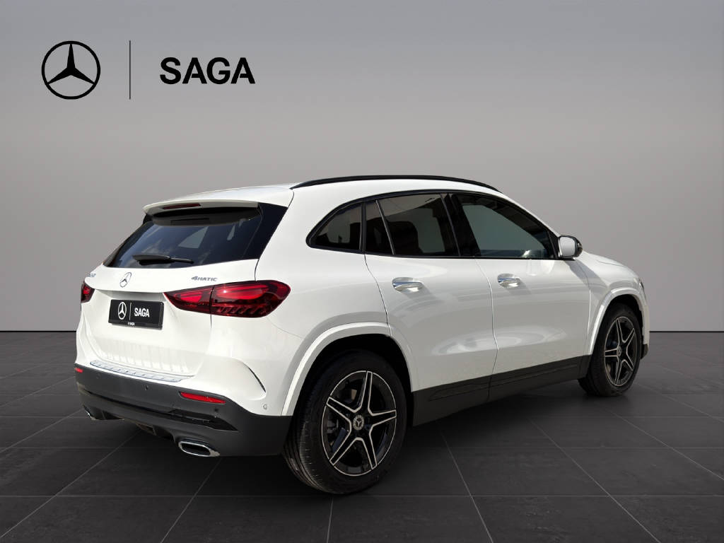 MERCEDES-BENZ GLA 250 4MATIC Swiss Star-image-5