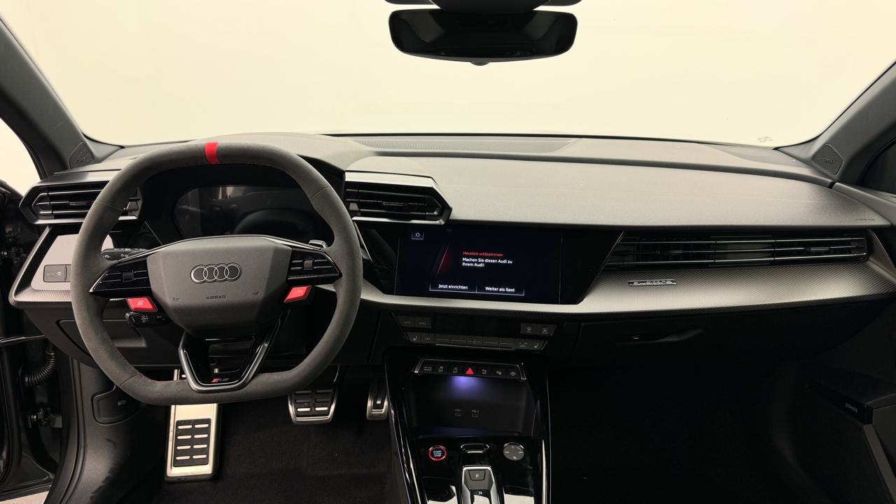 AUDI RS3 Sportback 2.5 TSI quattro S-tronic-image-5