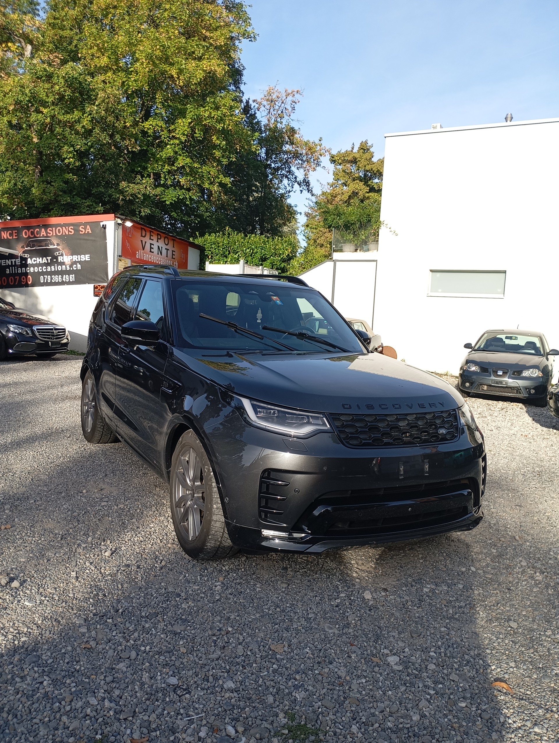 LAND ROVER Discovery 3.0D I6 250 SE AWD Automatic-showroom-element-2