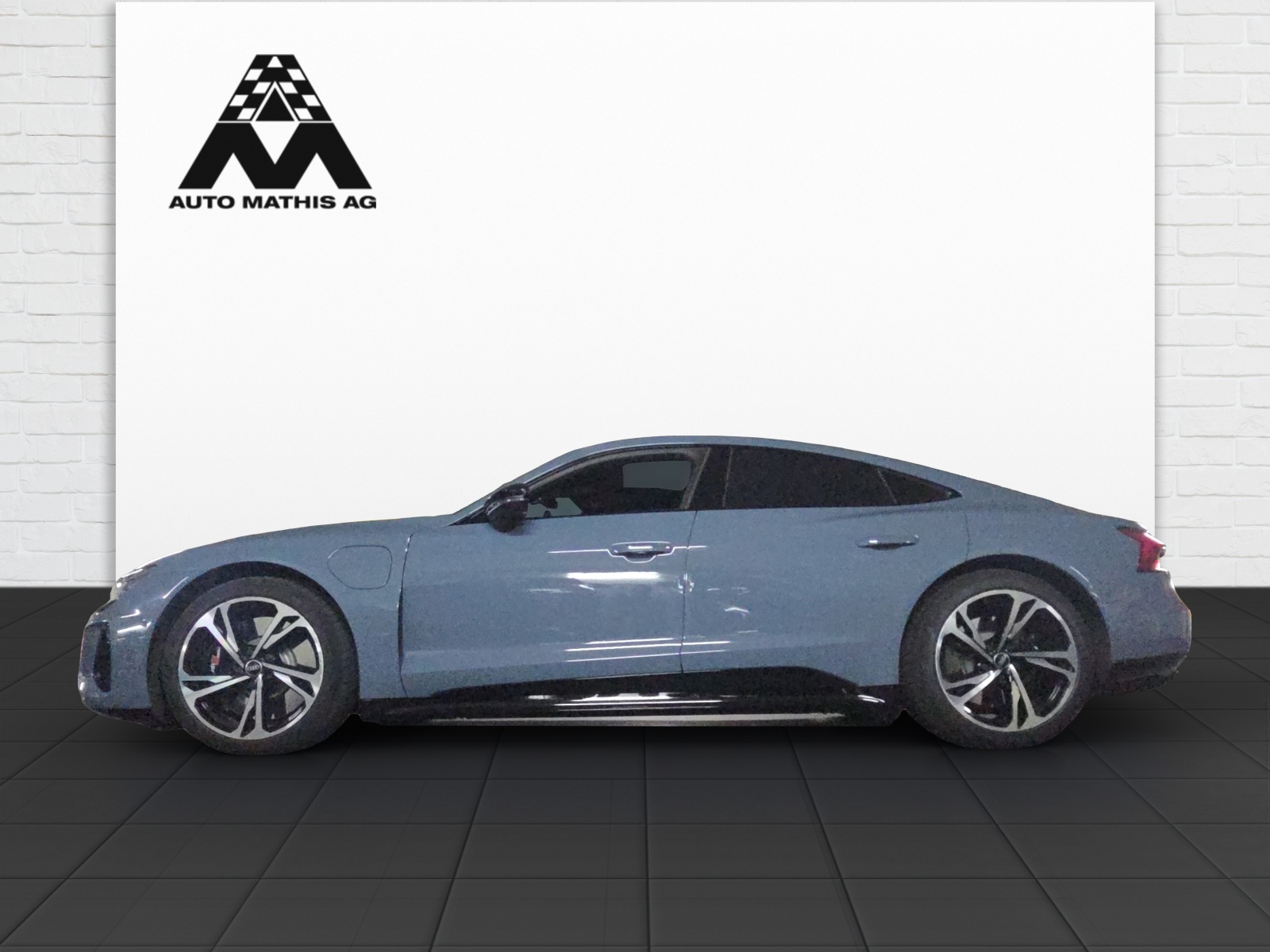 AUDI e-tron GT quattro-showroom-element-2