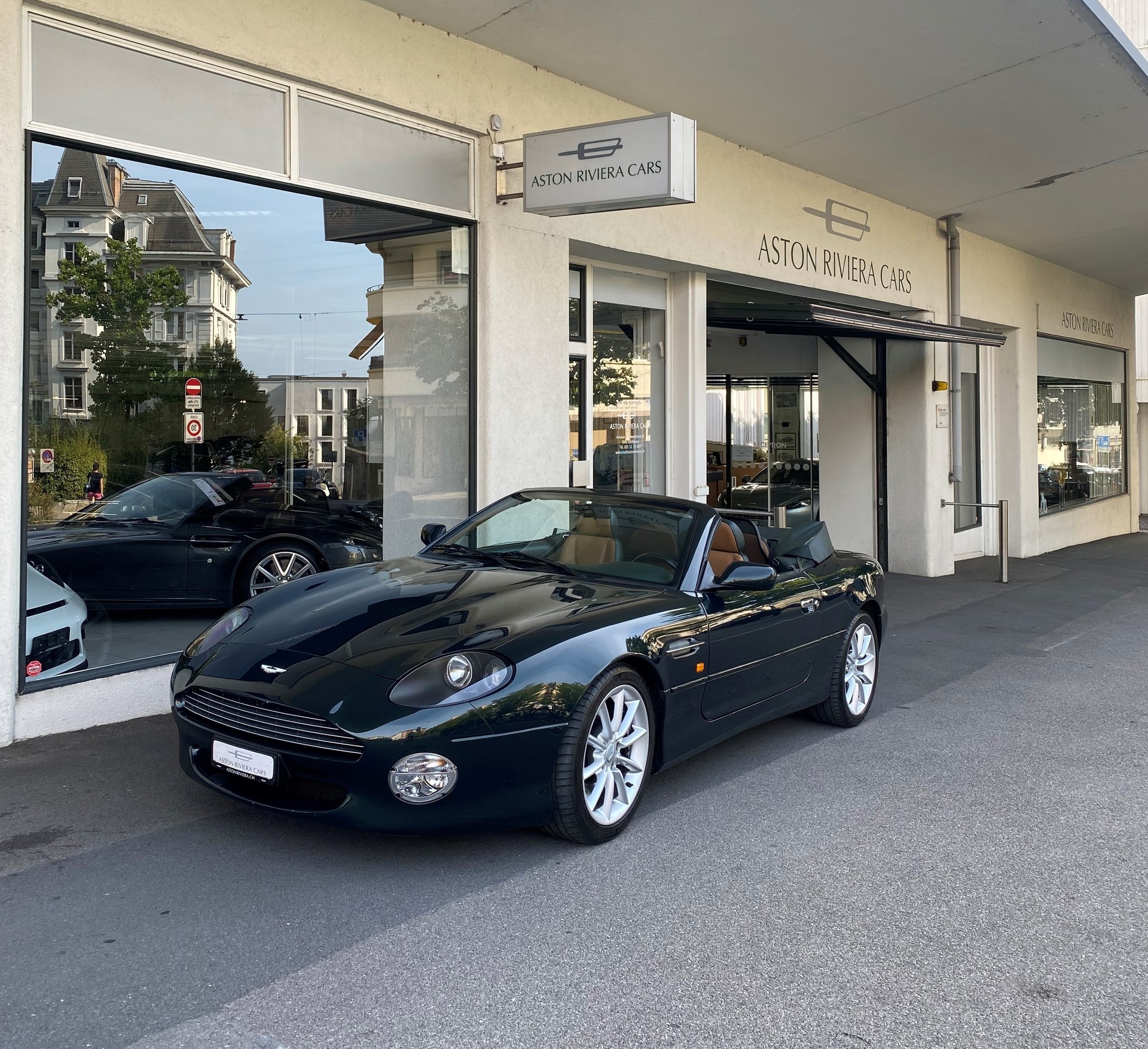 ASTON MARTIN DB7 Vantage Volante-image-1