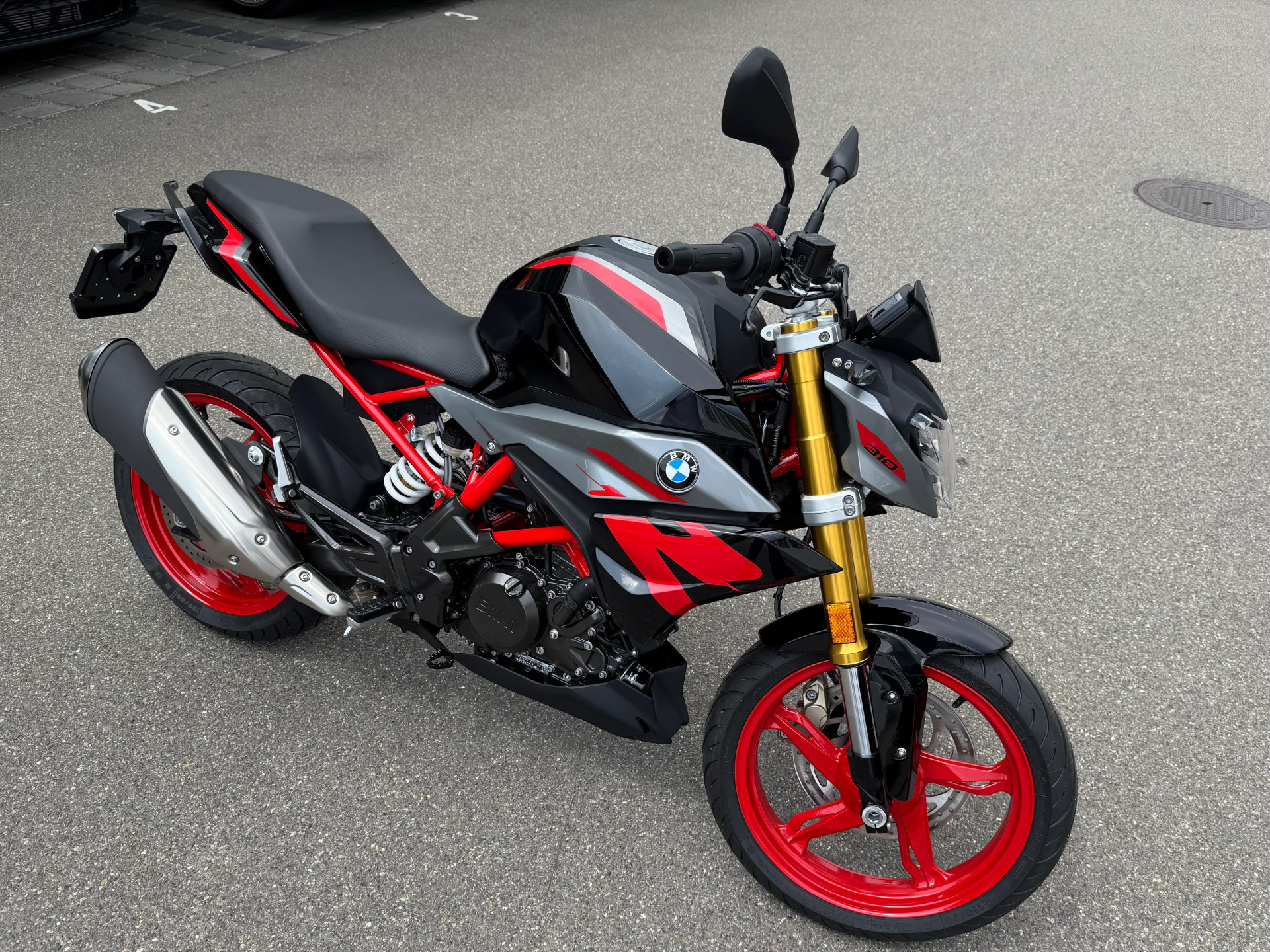 BMW G 310 R Passion-image-1