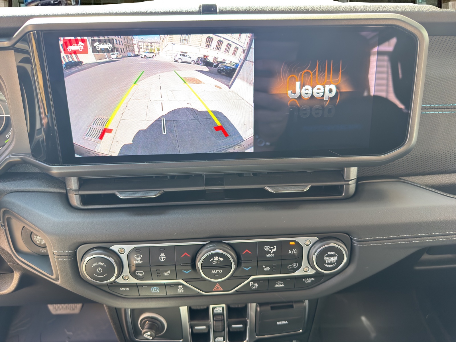 JEEP Wrangler 2.0 PHEV Unlimited Rubicon DT Automatic-image-13