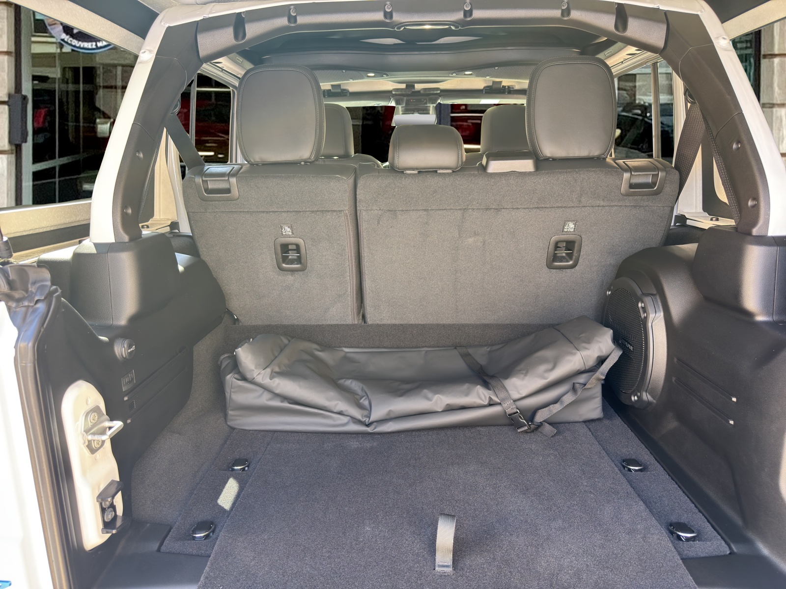 JEEP Wrangler 2.0 PHEV Unlimited Rubicon DT Automatic-image-17