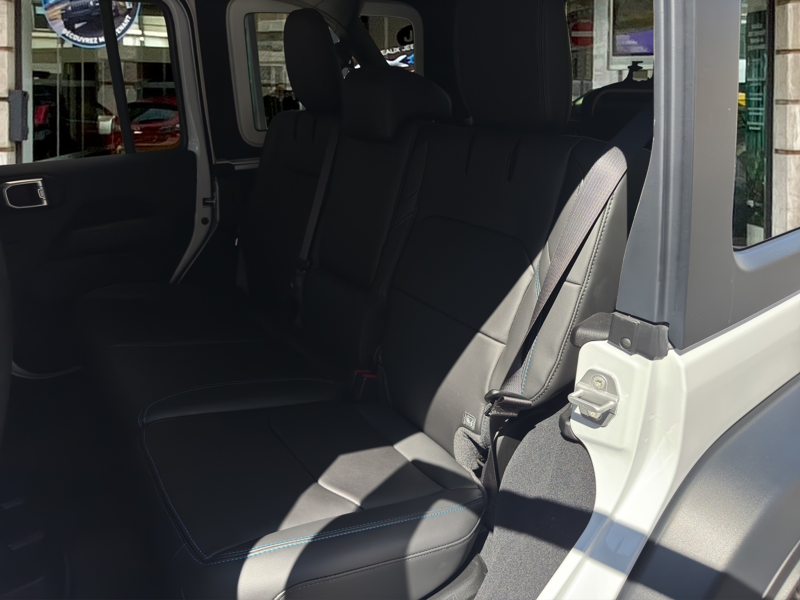 JEEP Wrangler 2.0 PHEV Unlimited Rubicon DT Automatic-image-11
