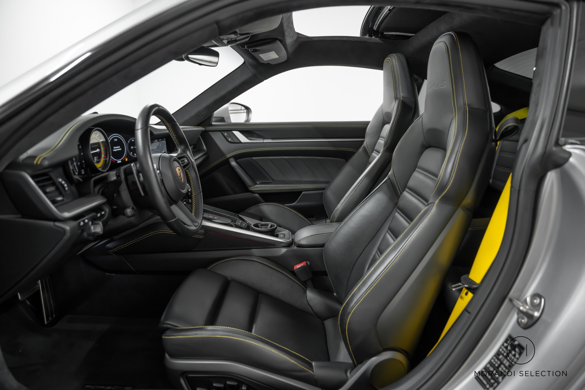 PORSCHE 911 Coupé 3.7 Turbo S PDK-image-13