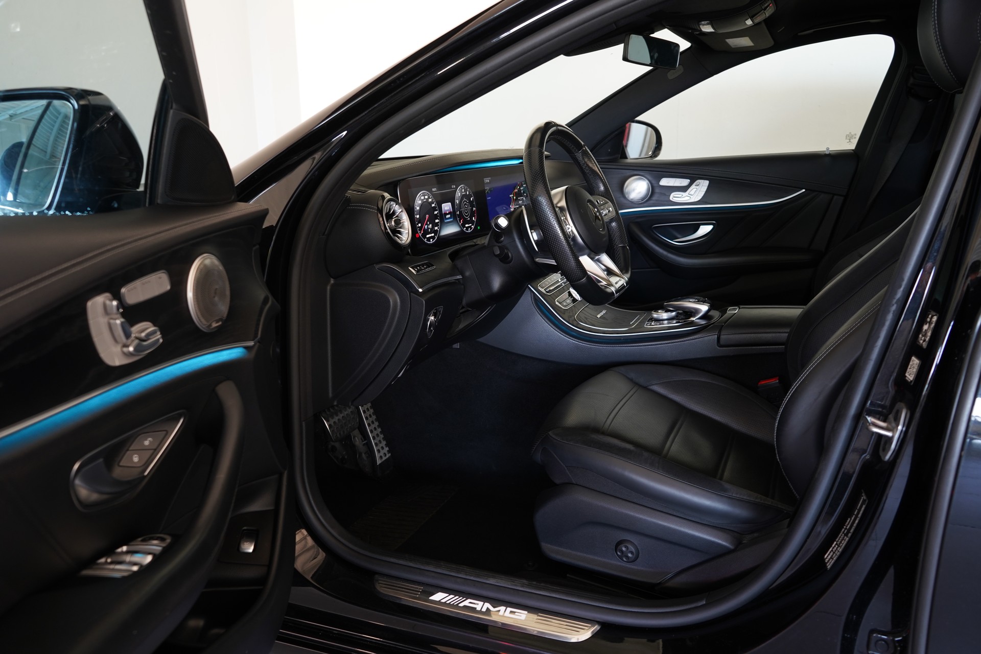 MERCEDES-BENZ E 63 AMG 4Matic+ Speedshift MCT-image-9