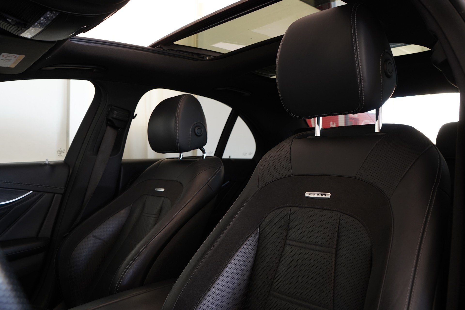 MERCEDES-BENZ E 63 AMG 4Matic+ Speedshift MCT-image-15