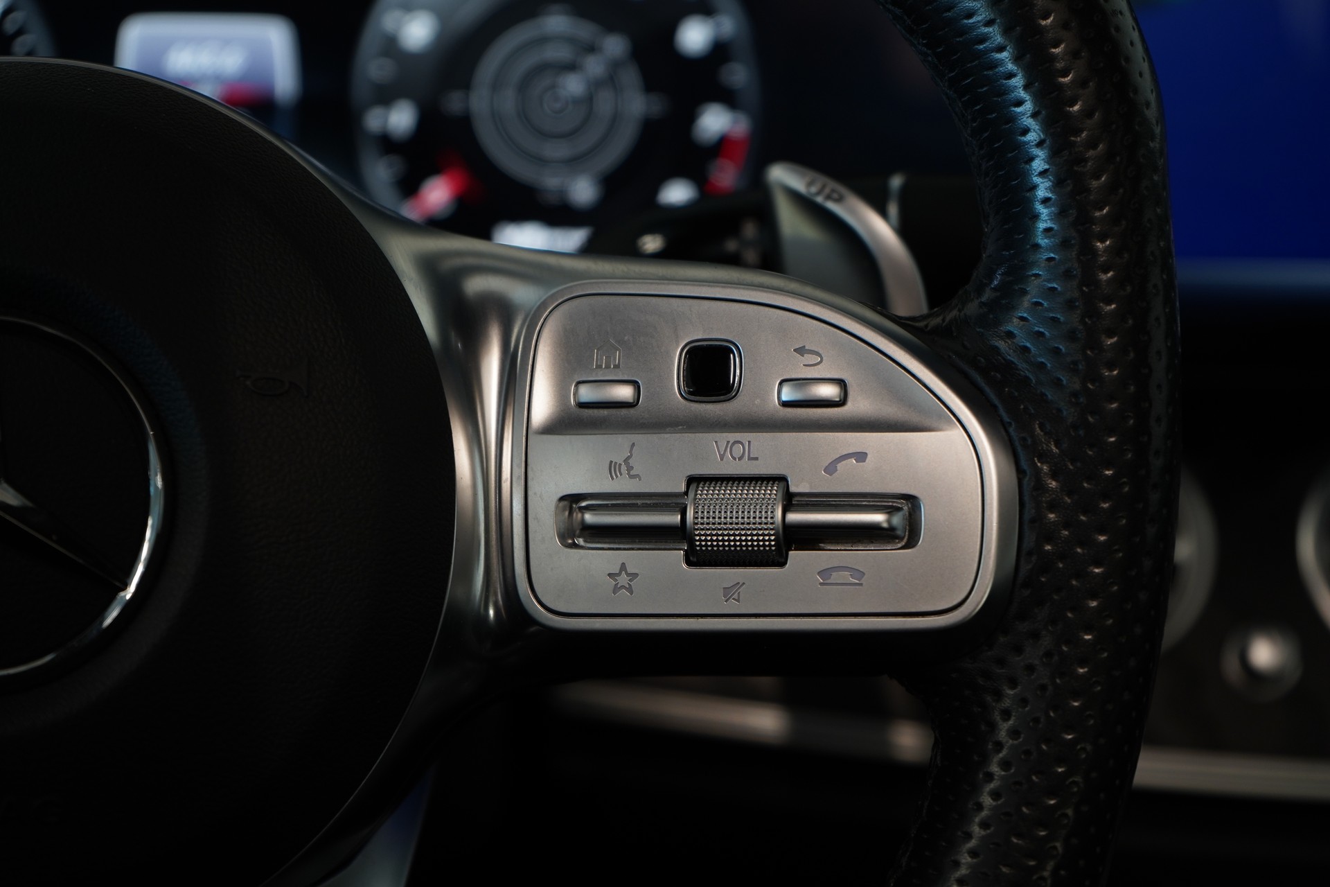 MERCEDES-BENZ E 63 AMG 4Matic+ Speedshift MCT-image-19
