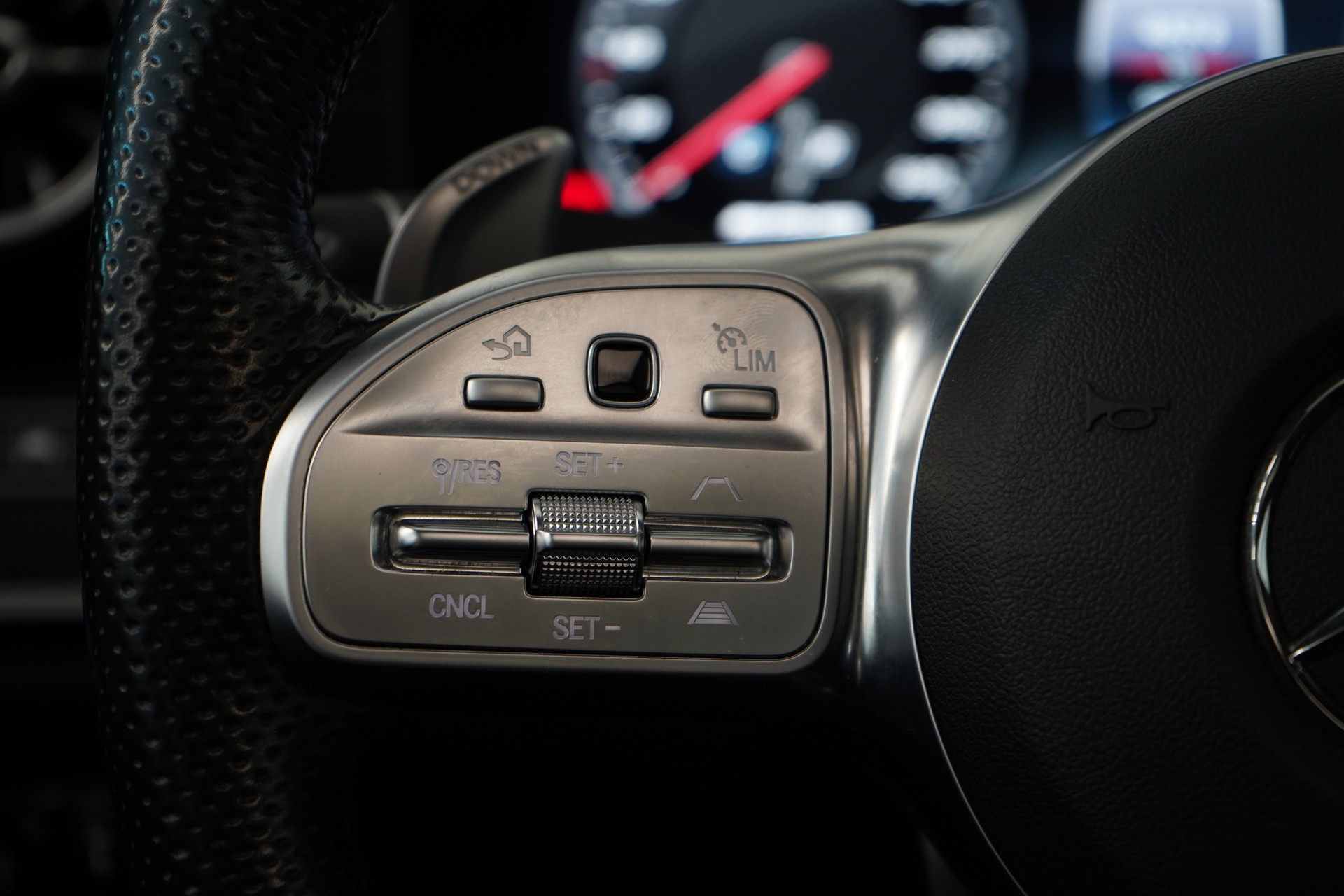 MERCEDES-BENZ E 63 AMG 4Matic+ Speedshift MCT-image-18