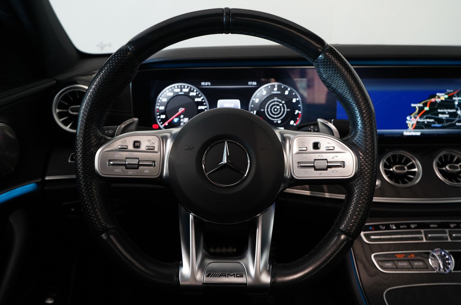 MERCEDES-BENZ E 63 AMG 4Matic+ Speedshift MCT-image-17