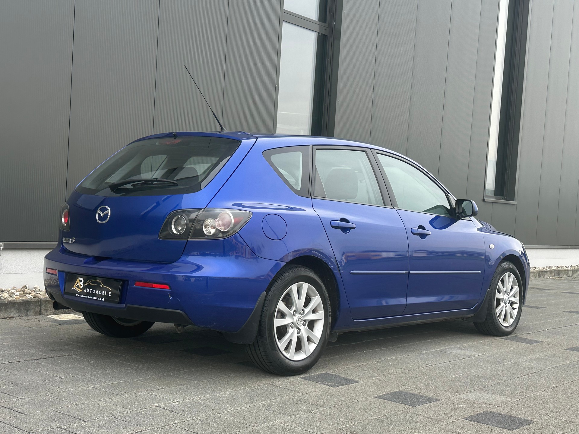 MAZDA 3 1.6 16V Confort MFK 04 2024-image-3