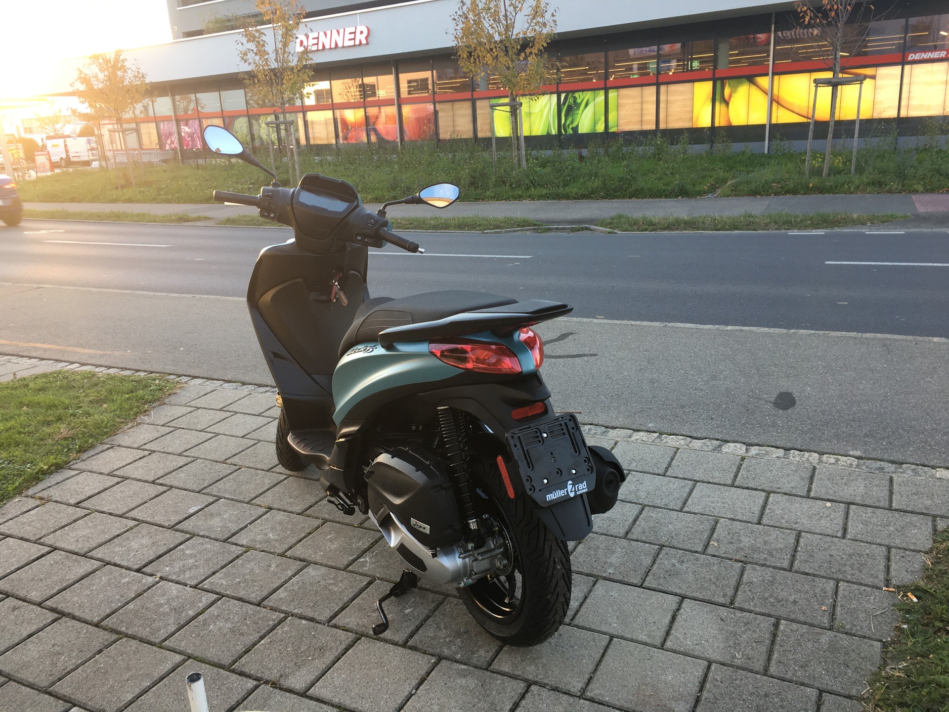 PIAGGIO Medley 125 Sport-image-2