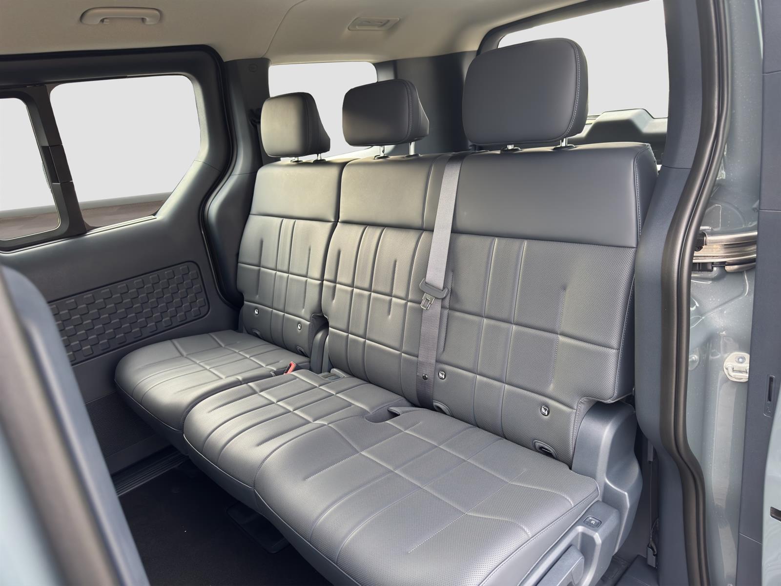 KIA PV5 Passenger 71.2 kWh Elite-image-5