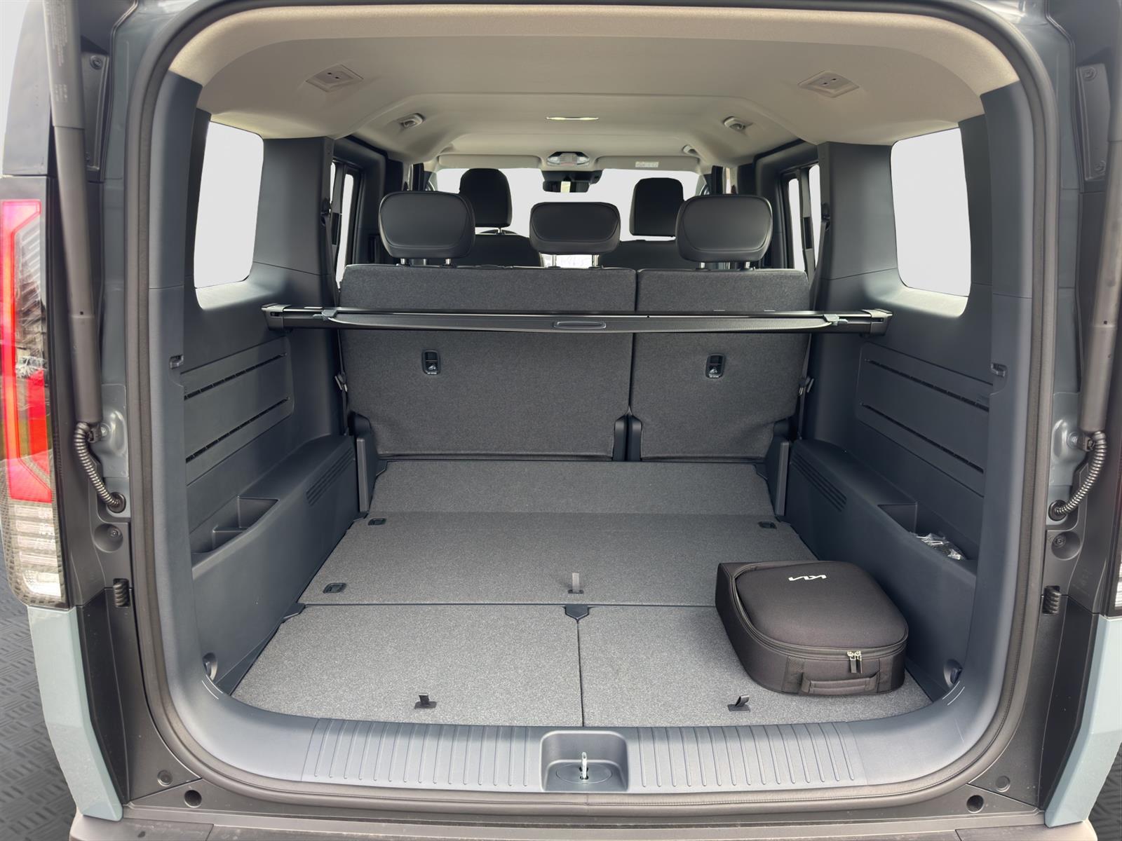 KIA PV5 Passenger 71.2 kWh Elite-image-4