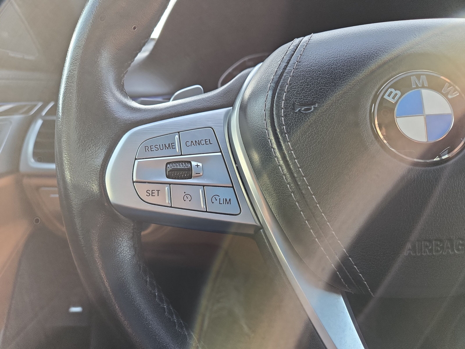 BMW 730Ld xDrive 48V Steptronic-image-22
