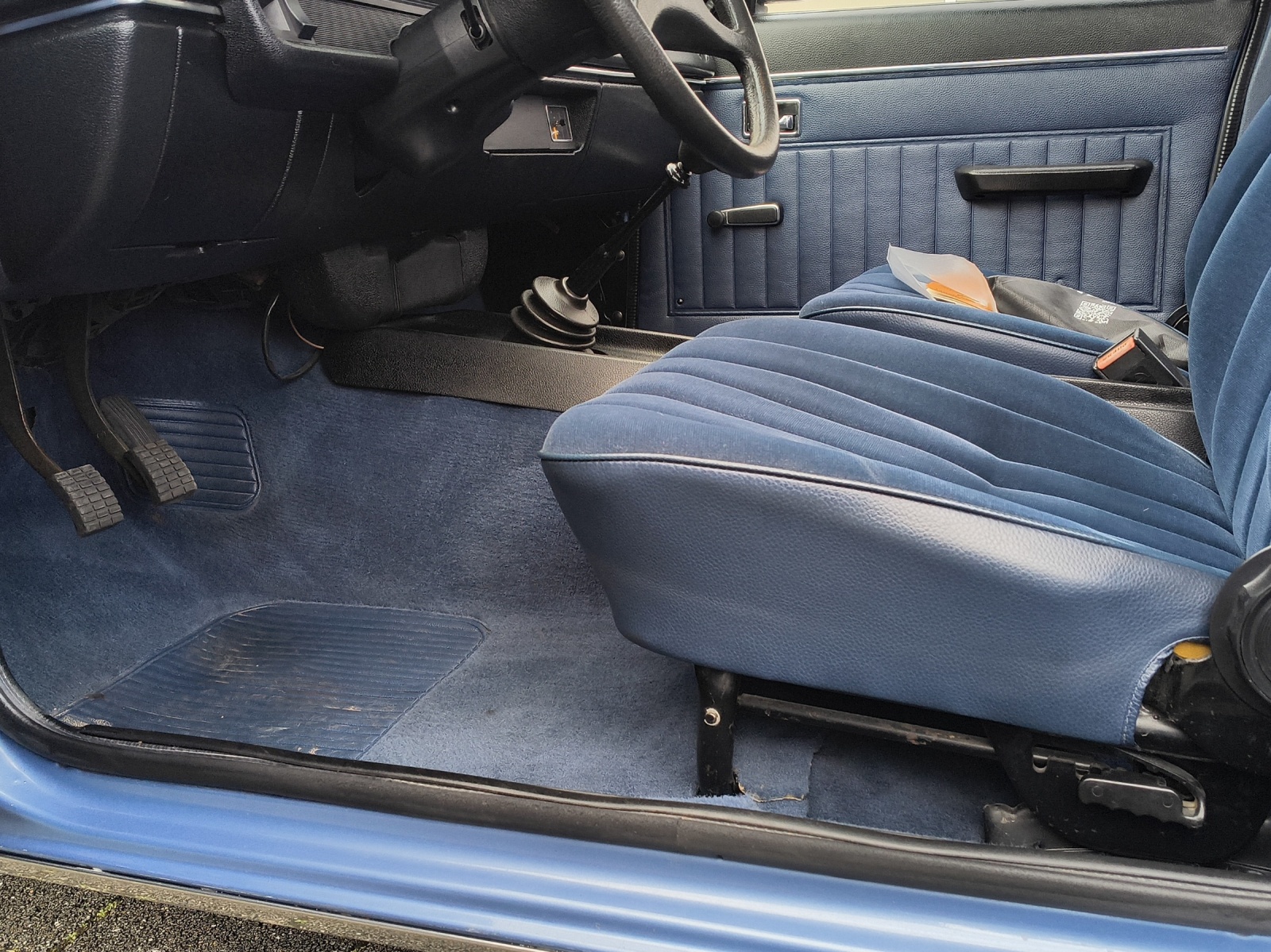 OPEL B 2000-image-18